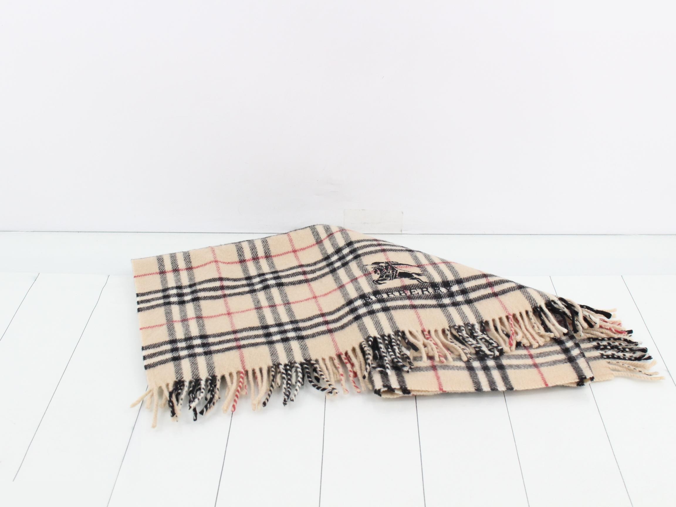 Other items: accessories, shawls (lap blankets) — view 2