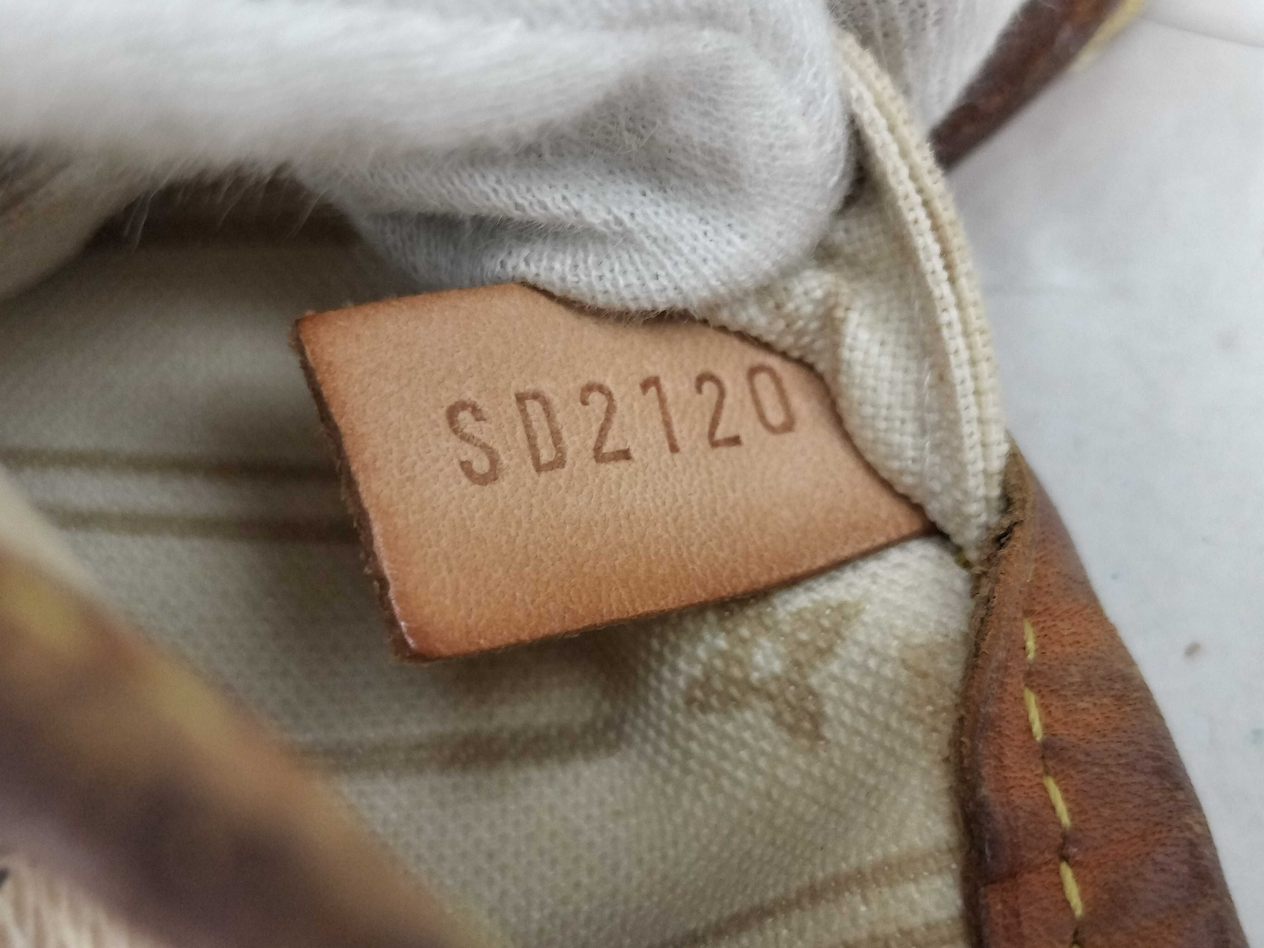 Damier Azur Vito Damier Neverfull Tote Bag — view 15