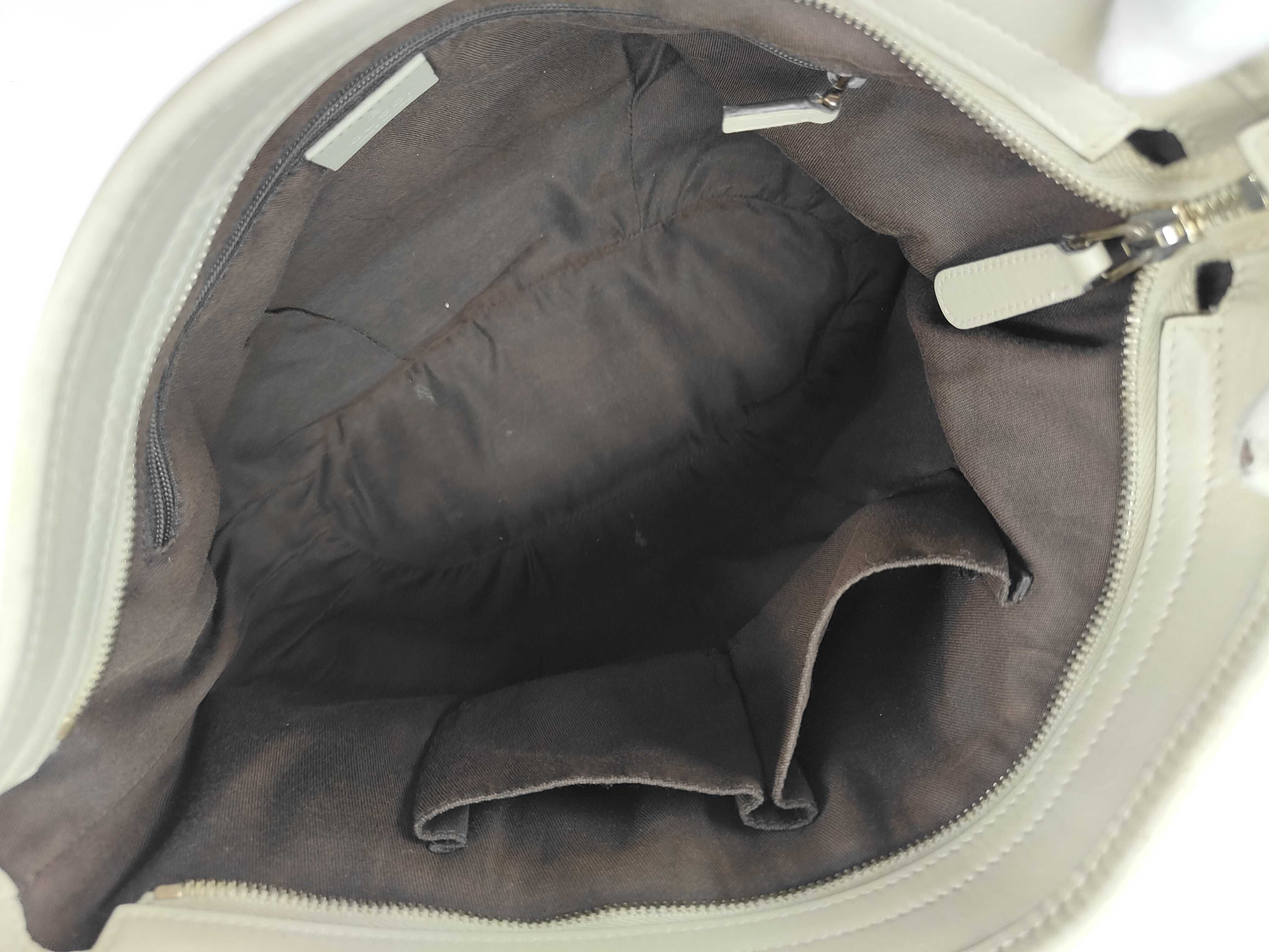 GG Canvas Shoulder Bag 388930 — view 11