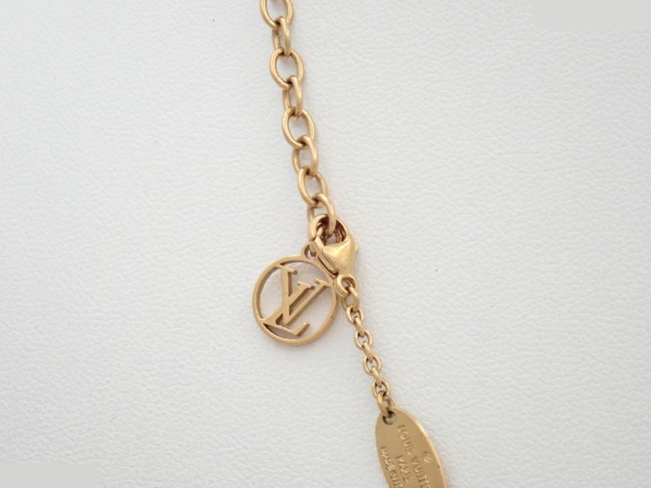 Essential V Chain, approximately 46cm — view 2