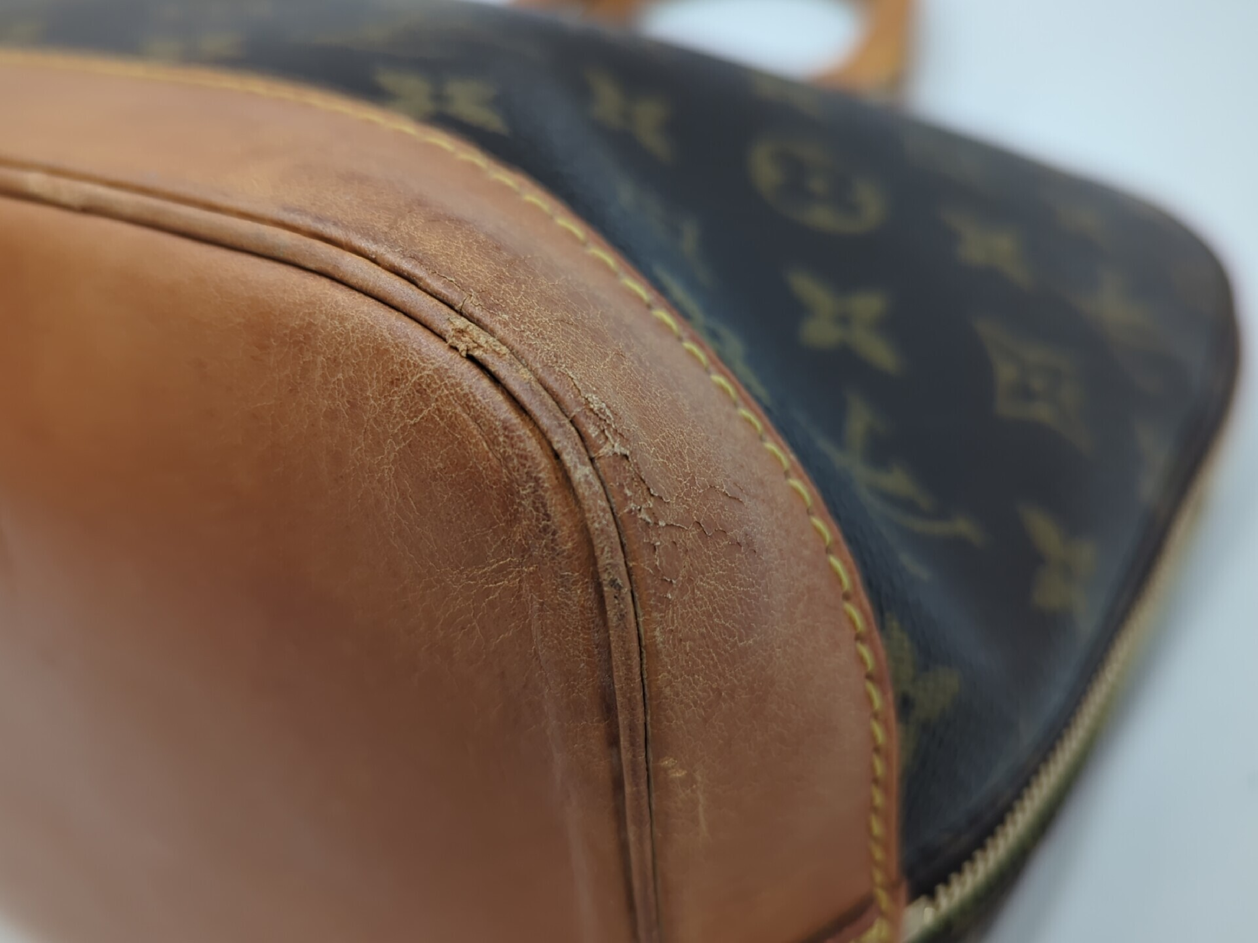 M51130 Monogram Alma PM Handbag — view 4