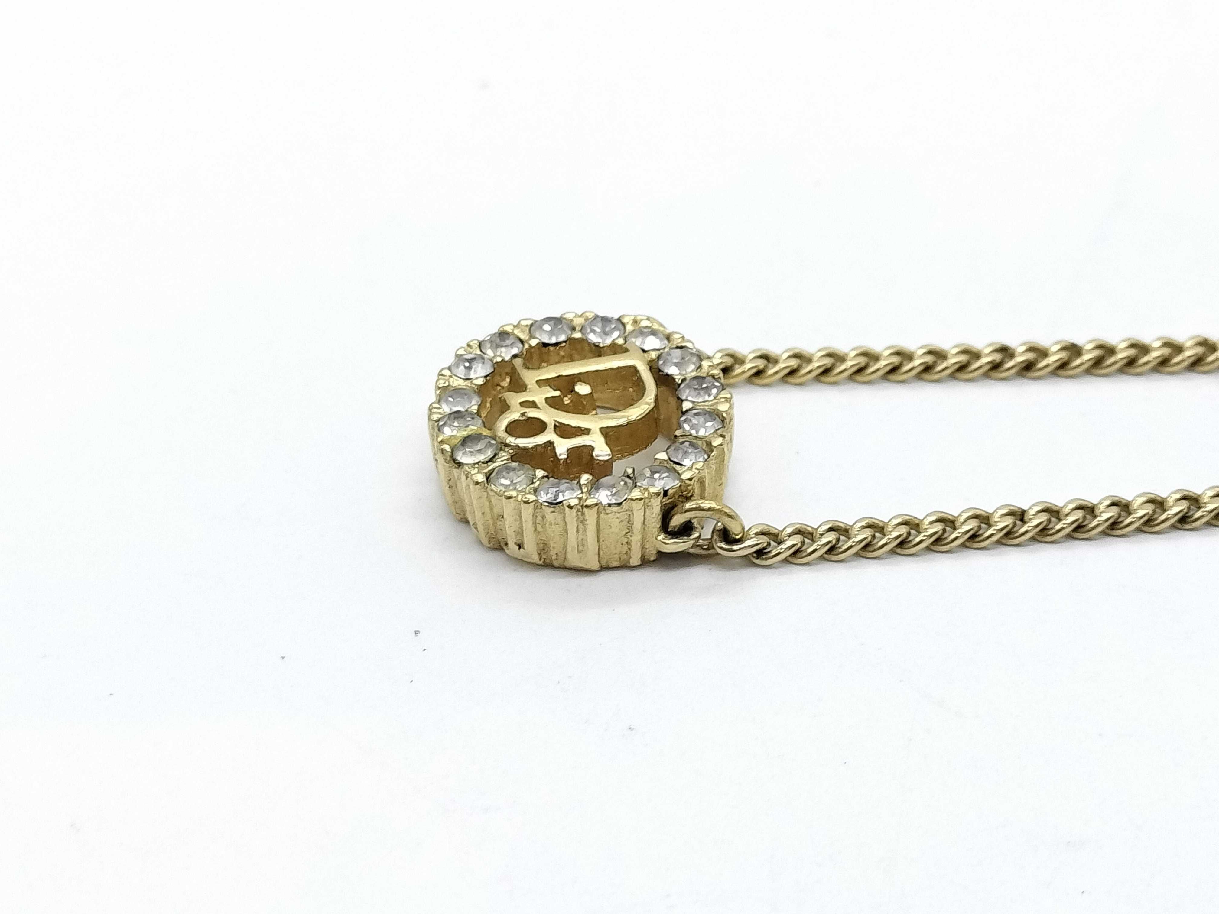 logo gold necklace — view 4