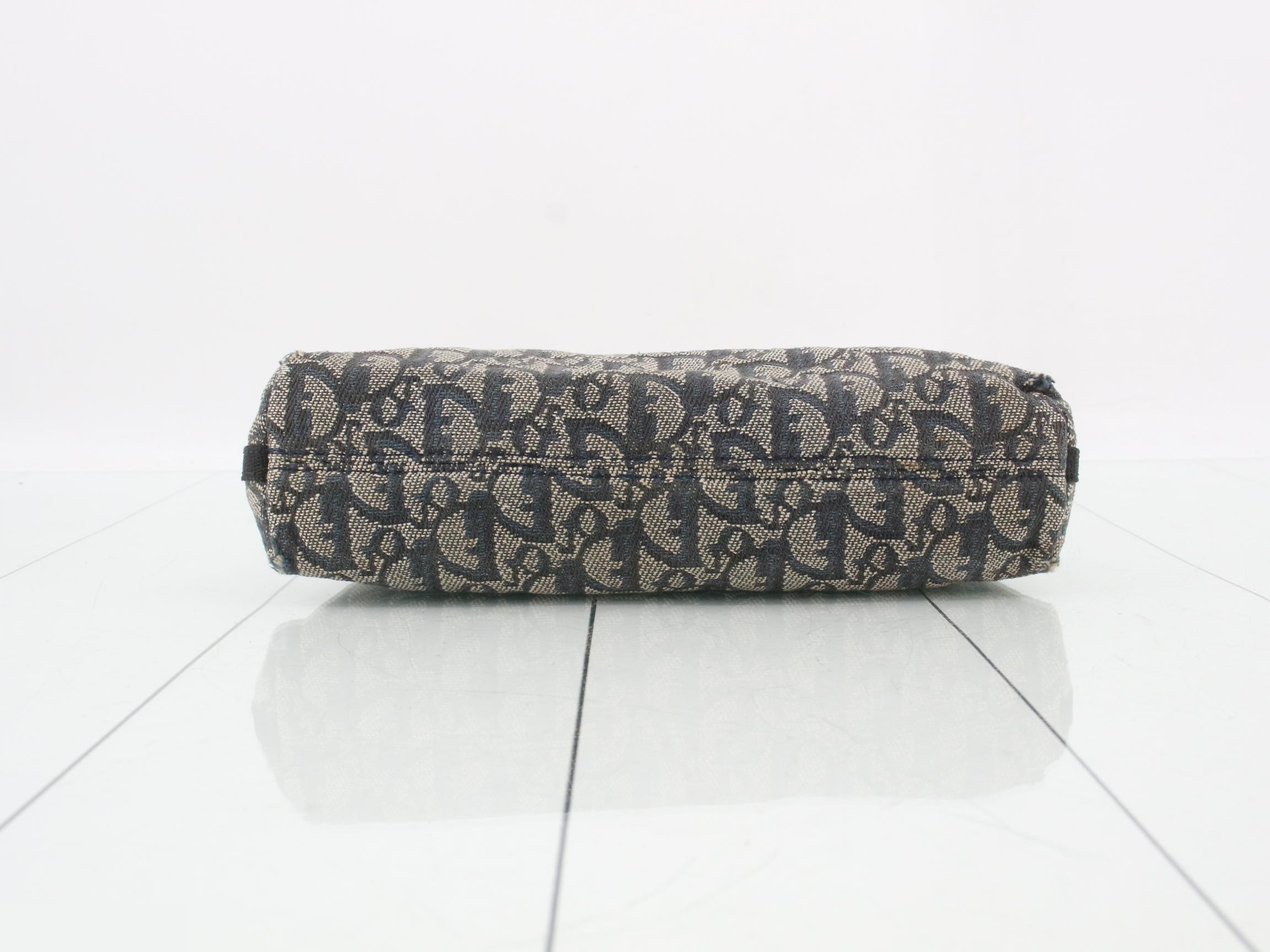 Trotter Accessory Pouch — view 3