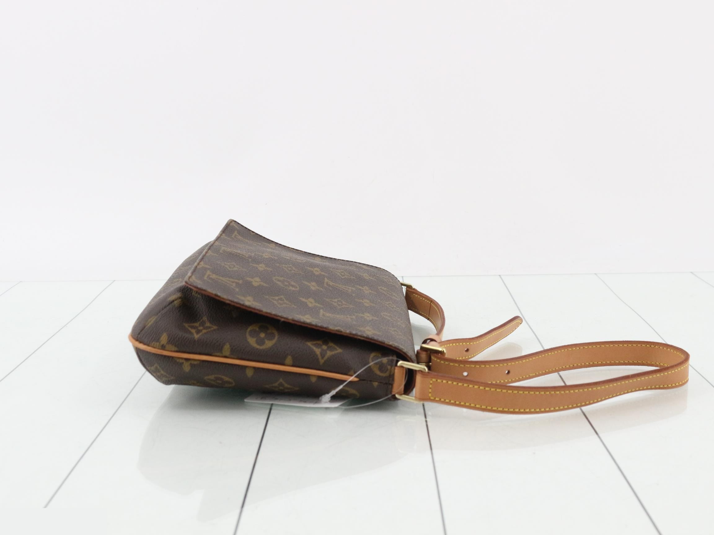 Musette Tango Short Shoulder — view 3