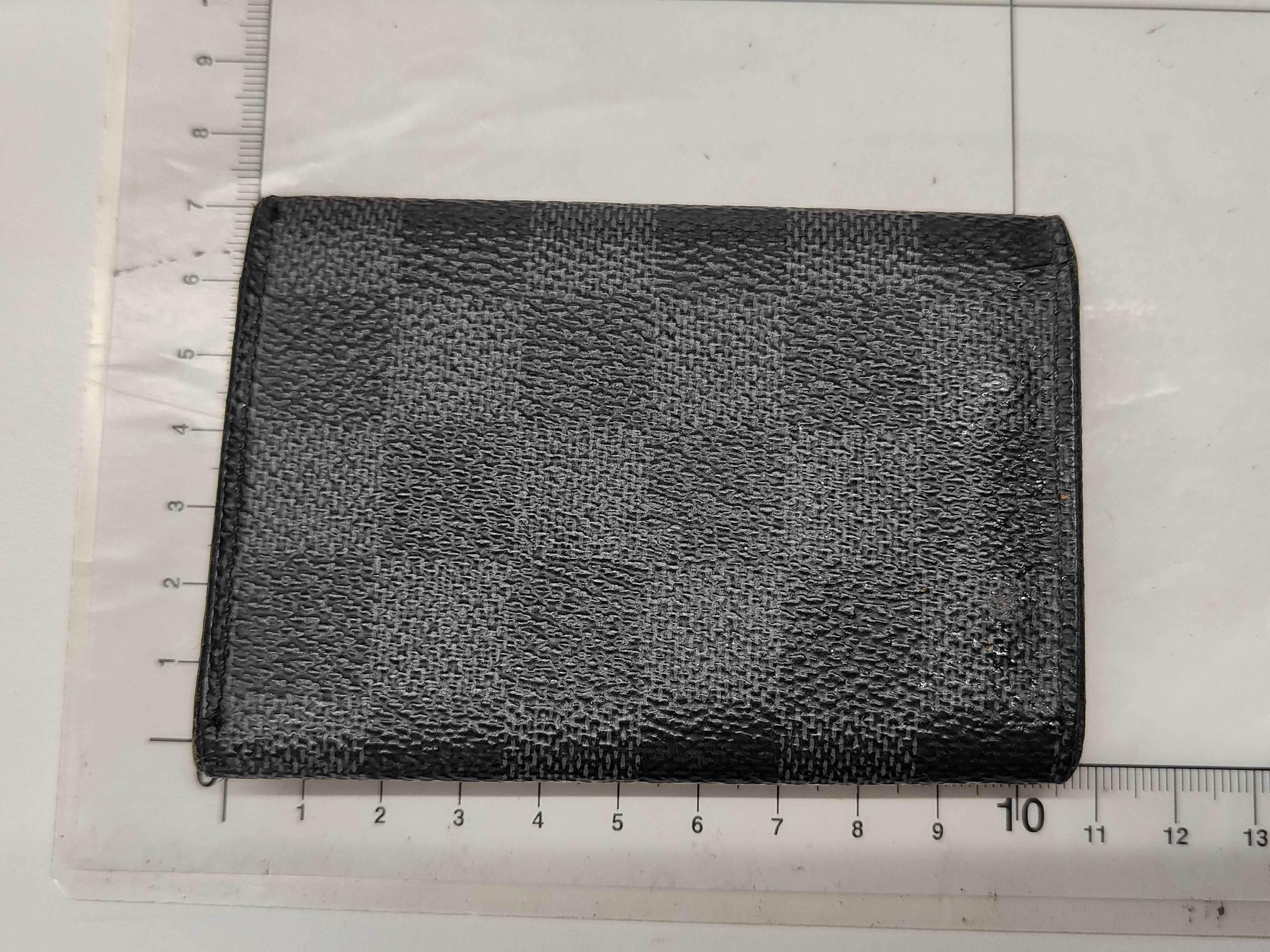 Damier Graphite Key Case — view 2