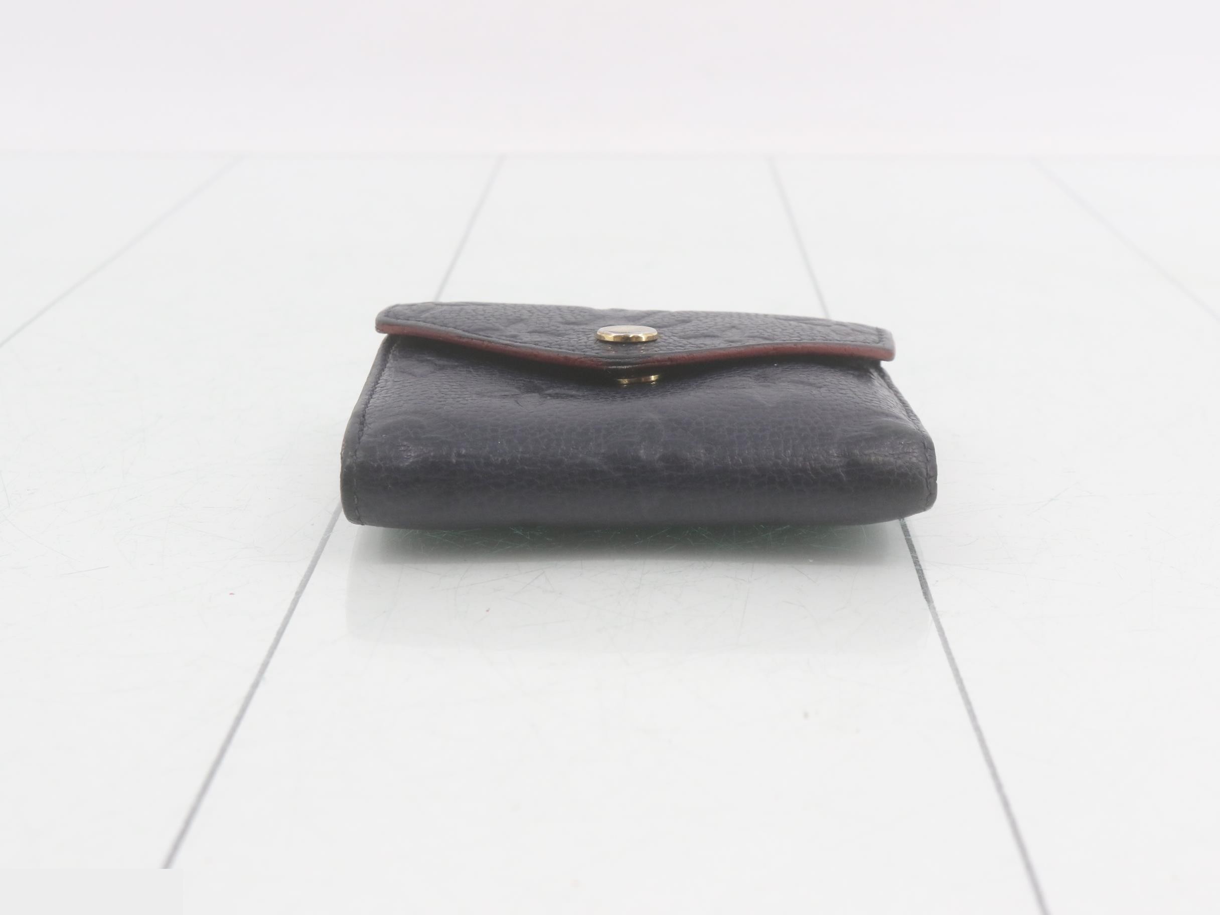 M64577 Portefeuille Victorine Marine Rouge — view 3