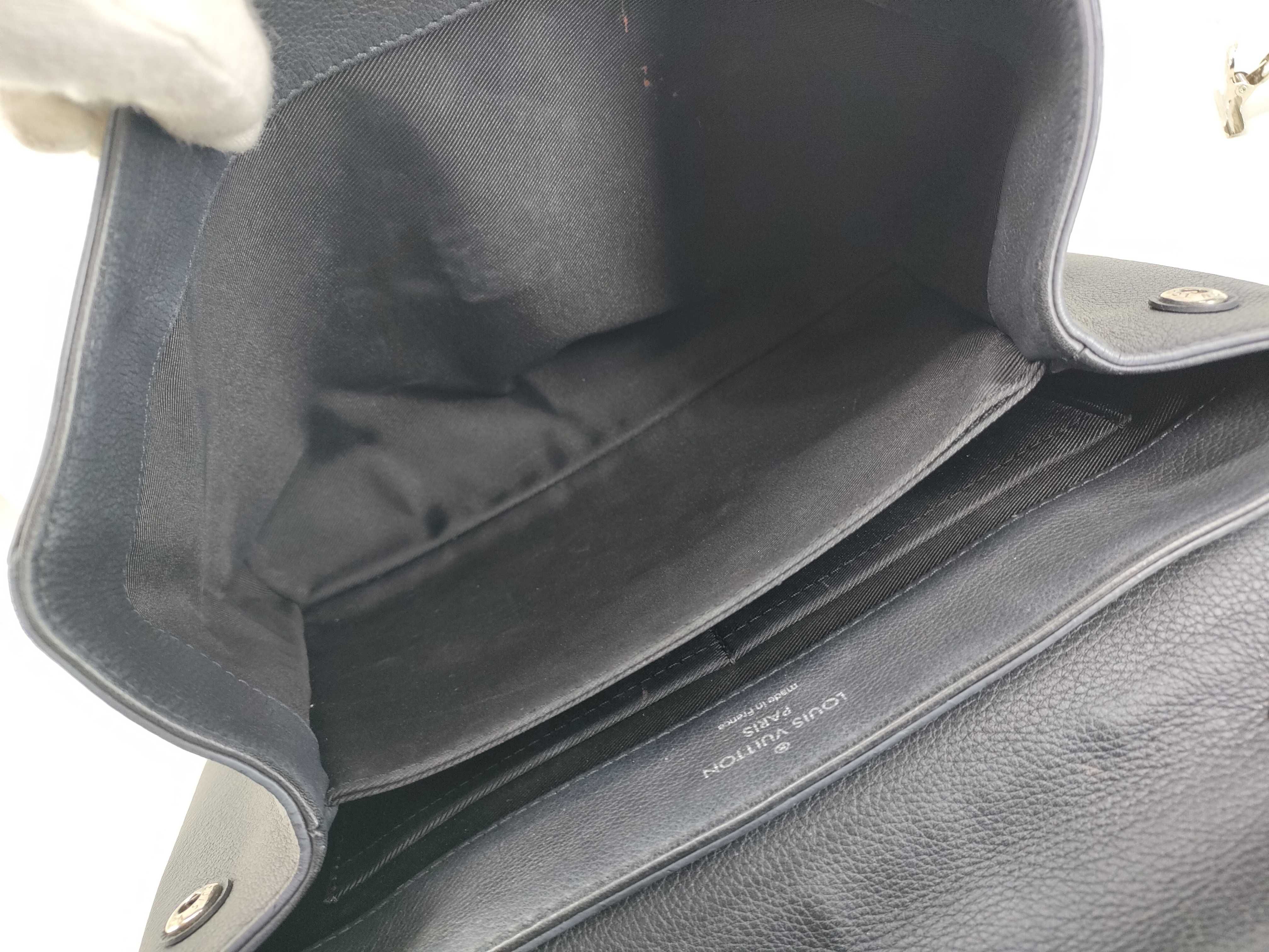MY-Lockme Cartable M50250 FL00117 Black LV Logo & Leather - Grad Shoulder Bag — view 10