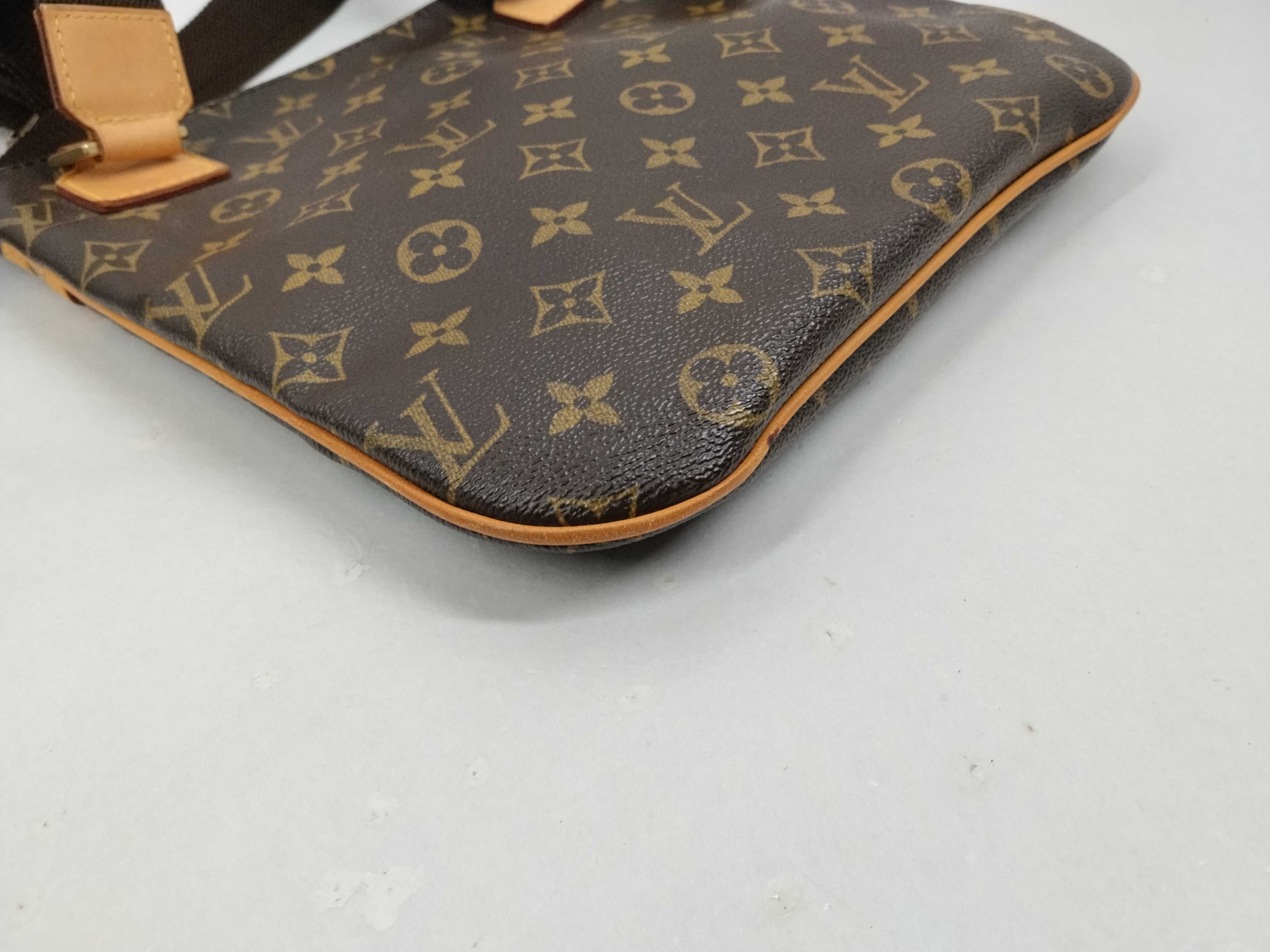 Monogram M40044 Pochette Bosphore Shoulder Bag — view 4