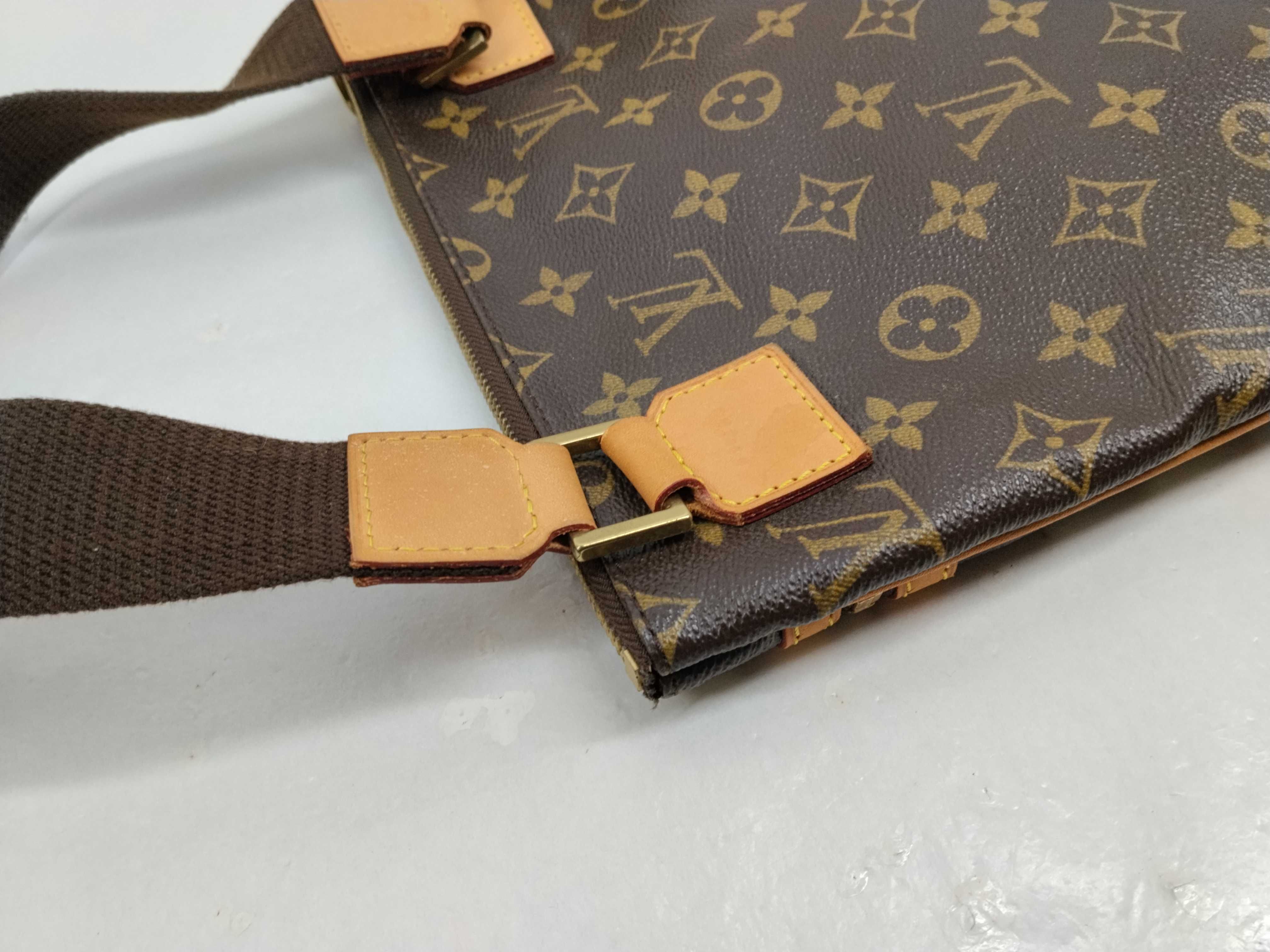 Monogram M40044 Pochette Bosphore Shoulder Bag — view 5