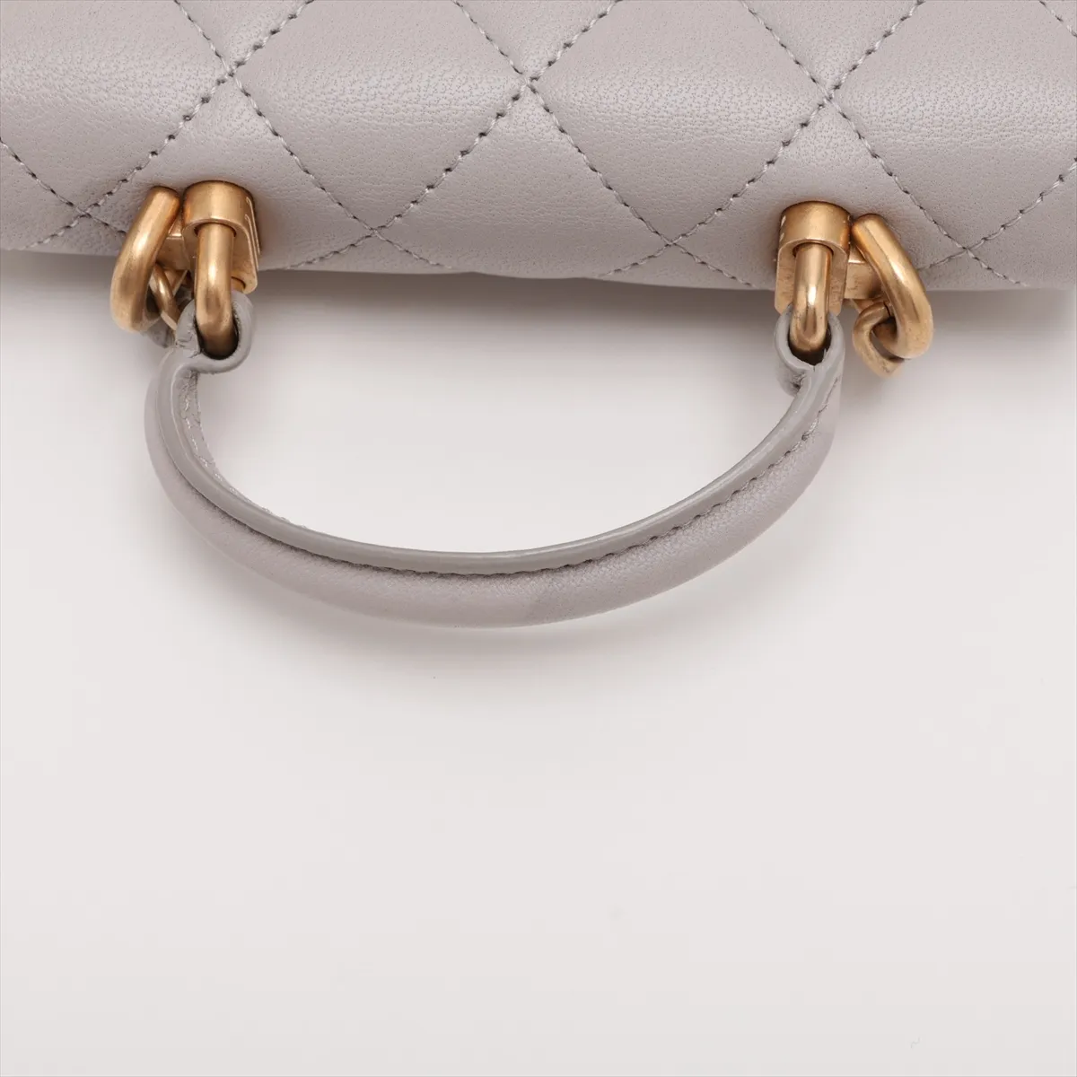Matelassé Lambskin 2-Way Handbag, Gray with Gold Hardware, Item Number 31528287 (Serial Number 31) — view 5