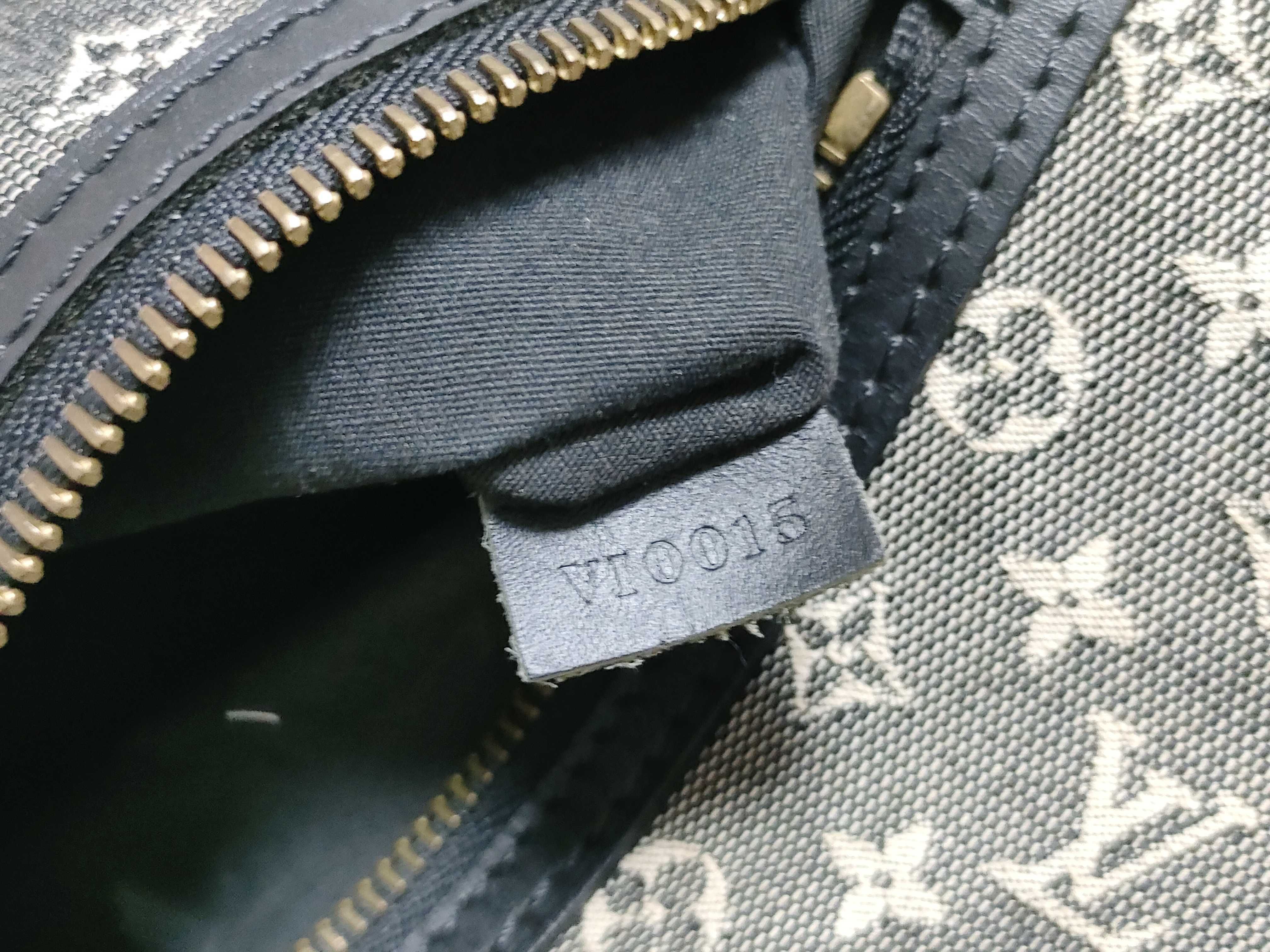 Monogram Mini Lin Betsy M92522 VI0015 Shoulder Bag — view 11