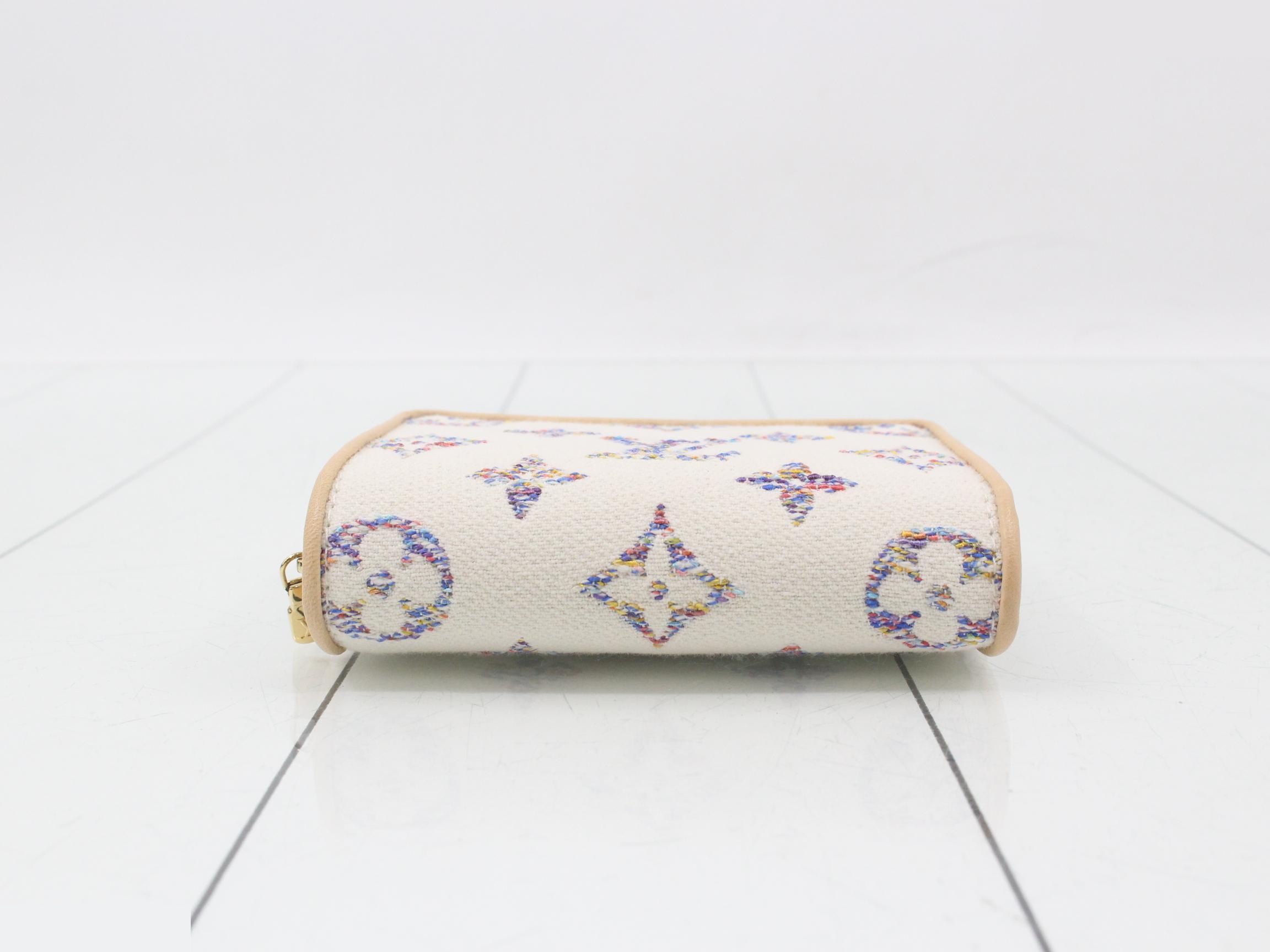 Monogram Jacquard Portefeuille Lou, Unused, Multicolor — view 3