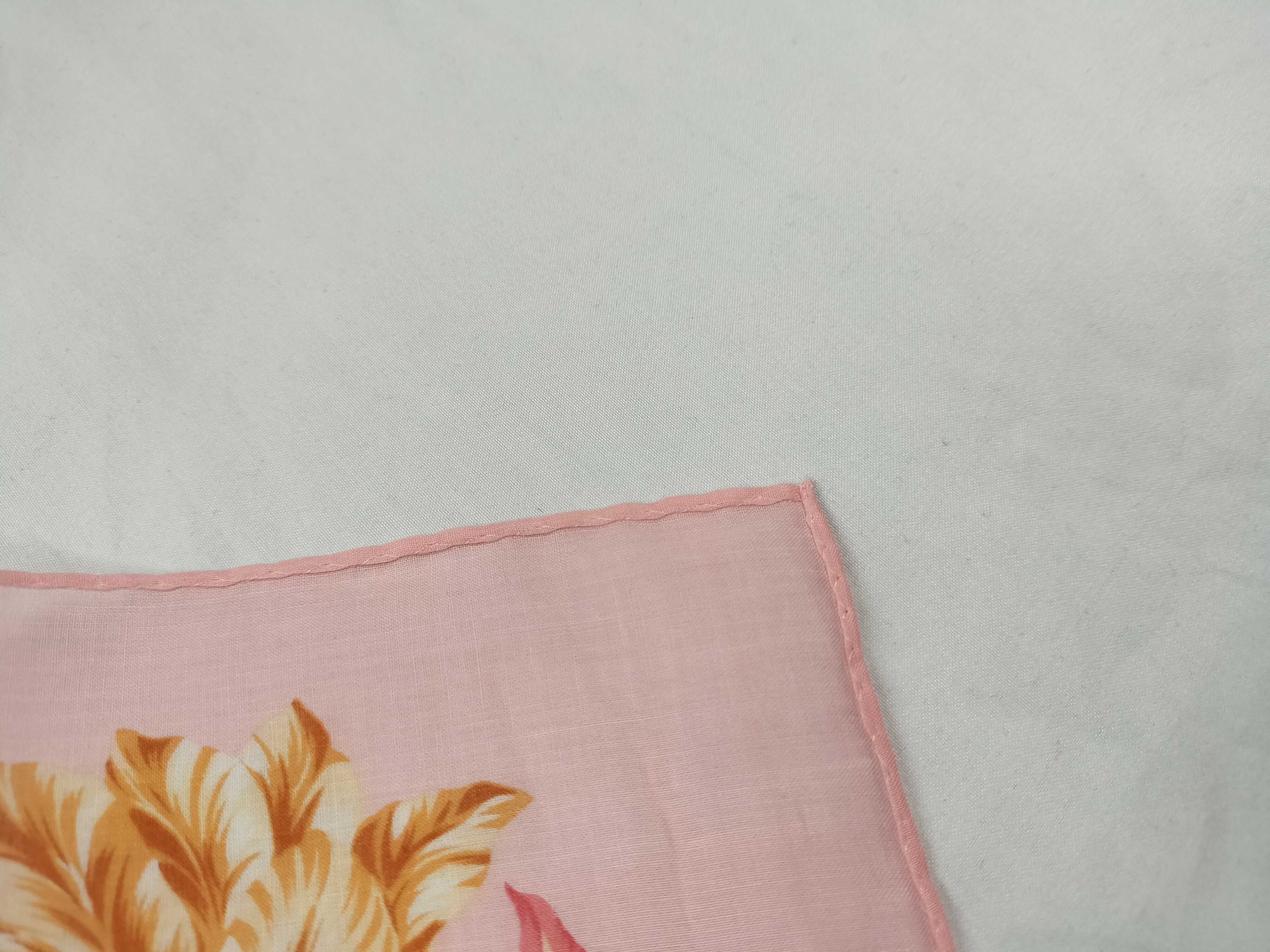 handkerchief/scarf with sticker, tulip design, pink, and other accessories. — view 5
