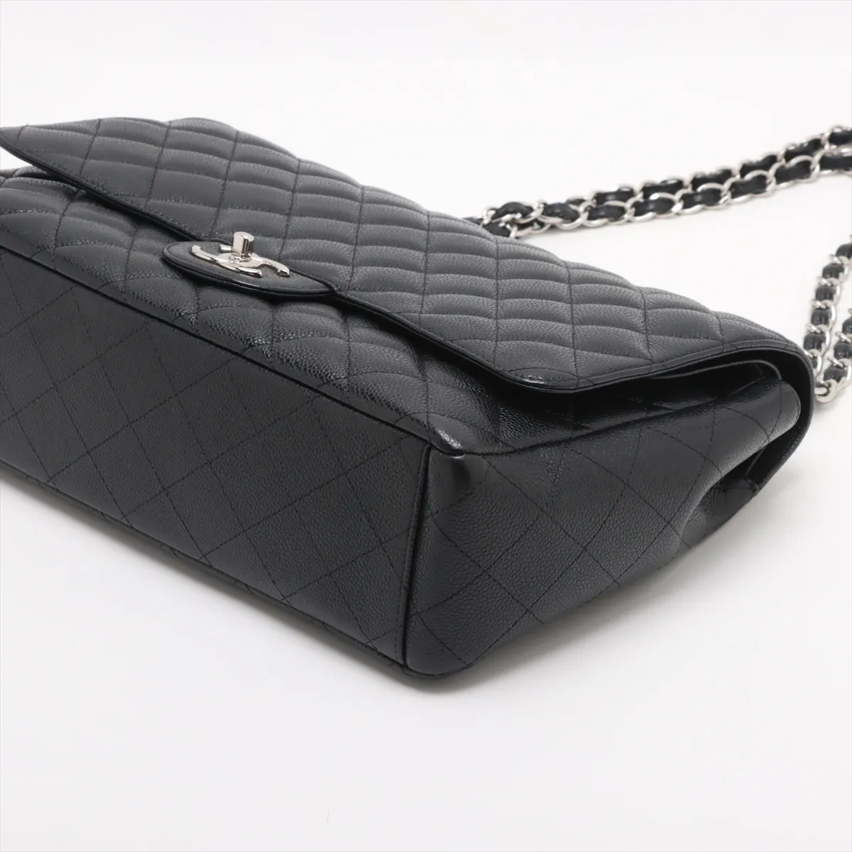 [Individually wrapped] Chanel Deca Matelasse 34 Maxi Caviar Skin Double Flap Double Chain Bag Black Silver Hardware 15357728 15th Series A58601 — view 3