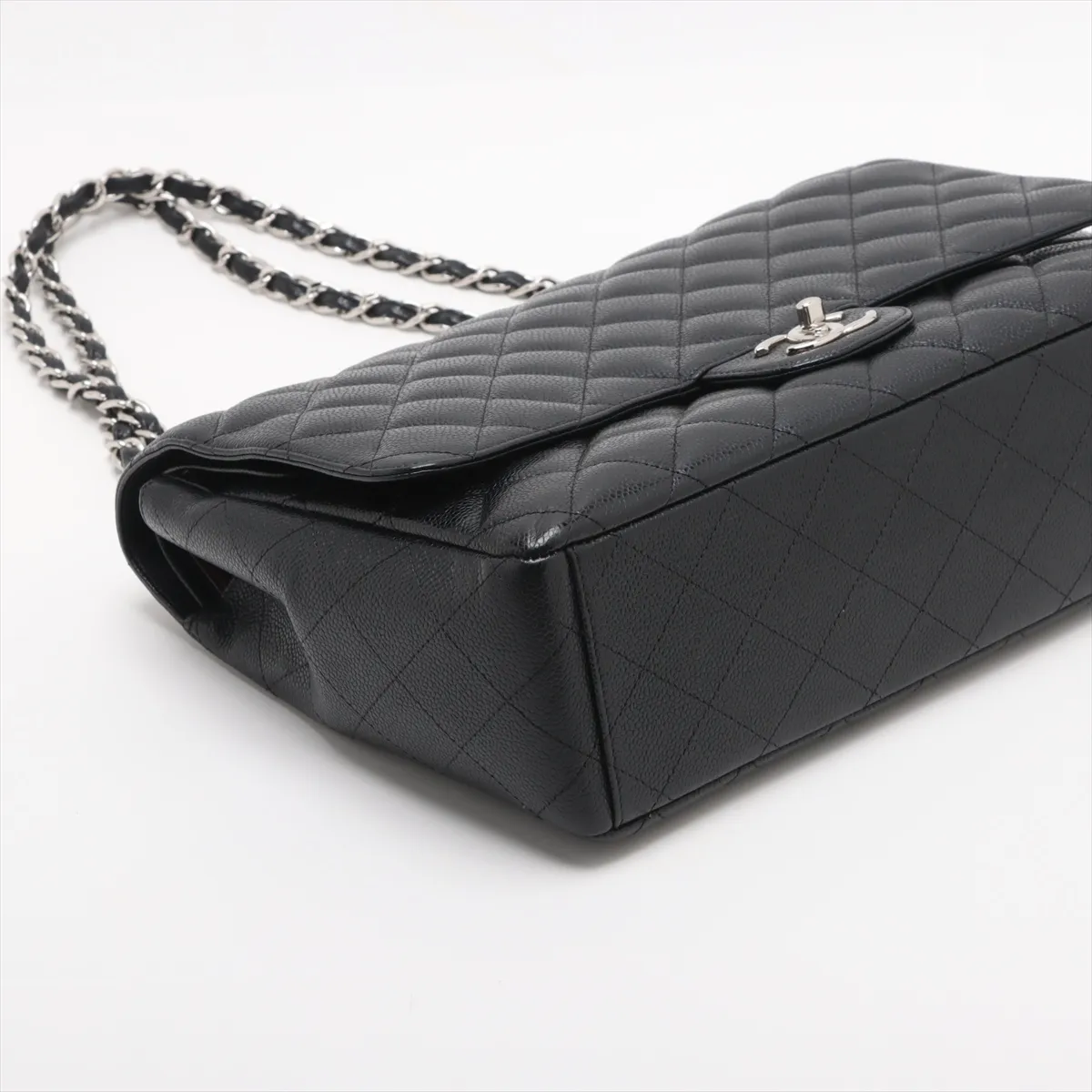 [Individually wrapped] Chanel Deca Matelasse 34 Maxi Caviar Skin Double Flap Double Chain Bag Black Silver Hardware 15357728 15th Series A58601 — view 4