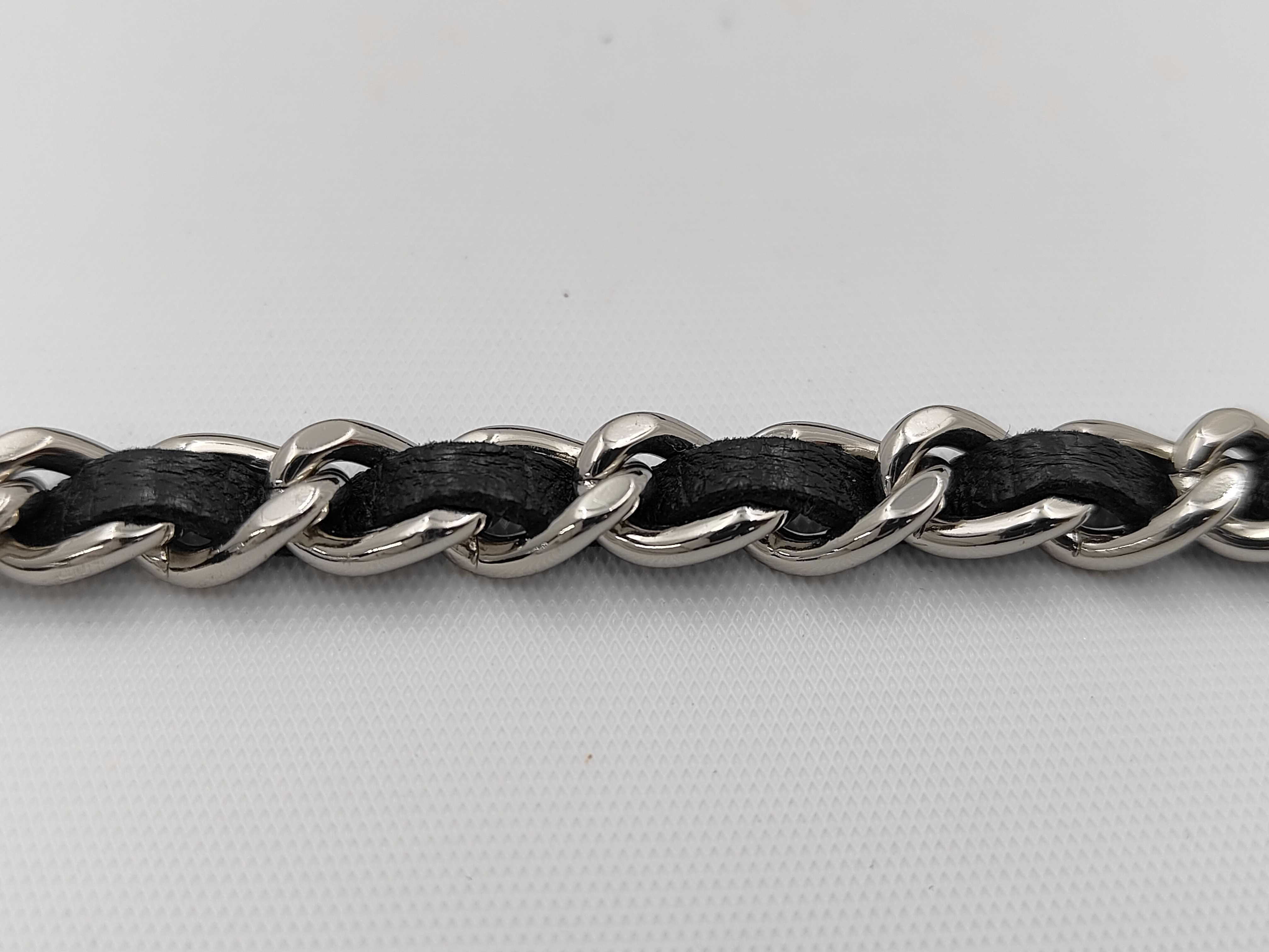 Matelassé Chain Wallet Shoulder Bag — view 4