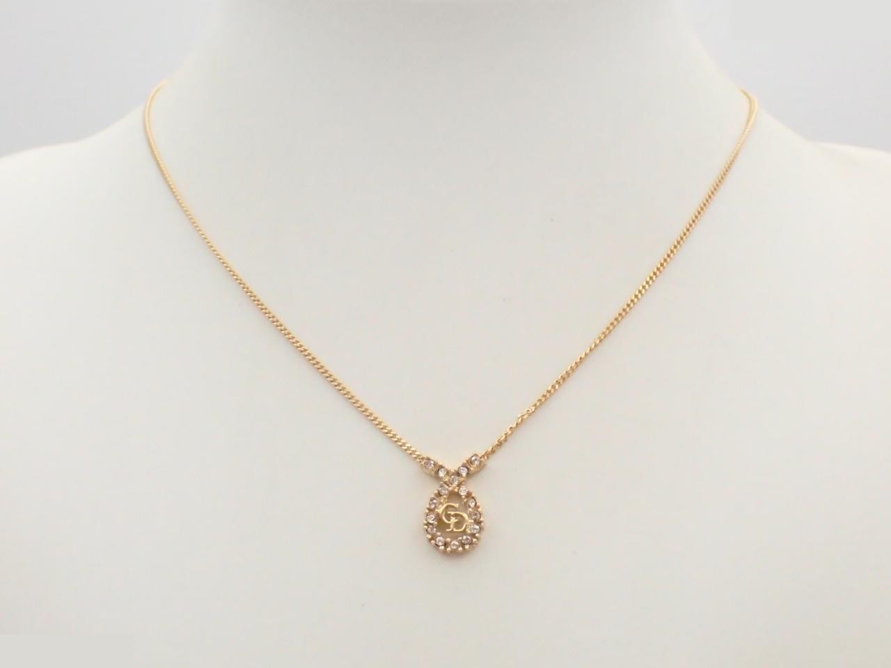 Other lines: Precious metal necklaces and pendants, chain approximately 42cm. — view 3