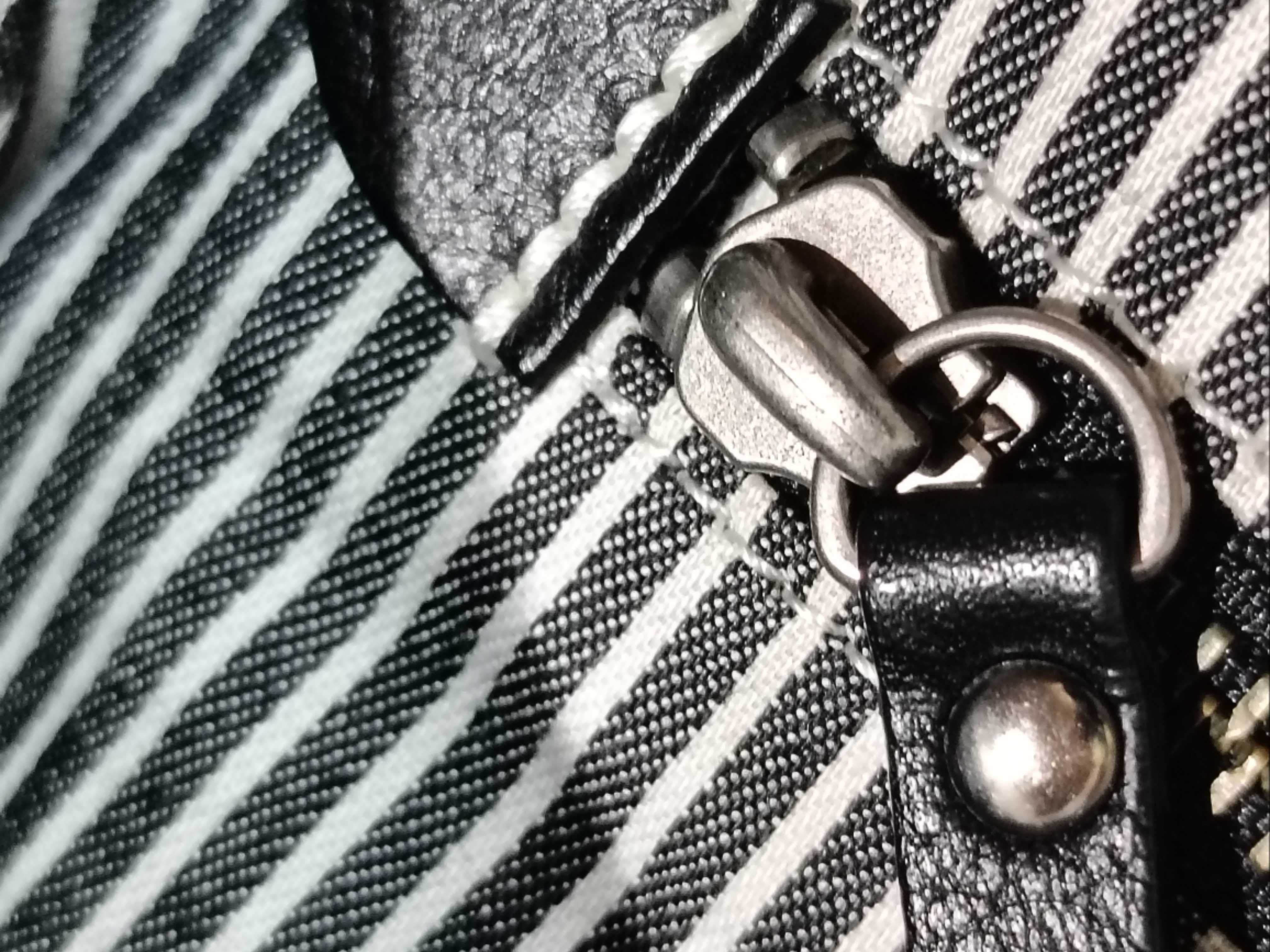 Blue Label 2-Way Bag Handbag — view 11