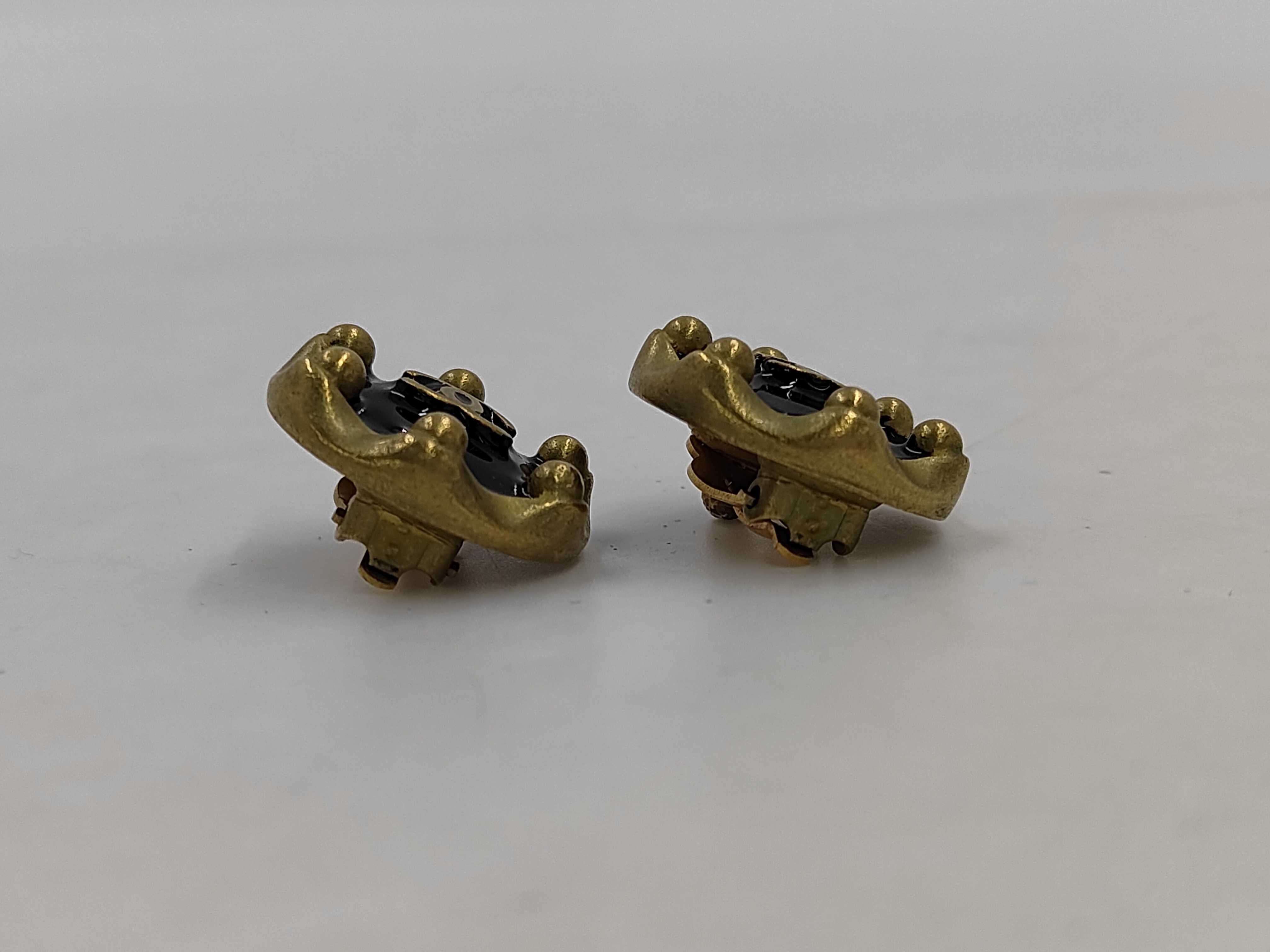 94P Earrings — view 5