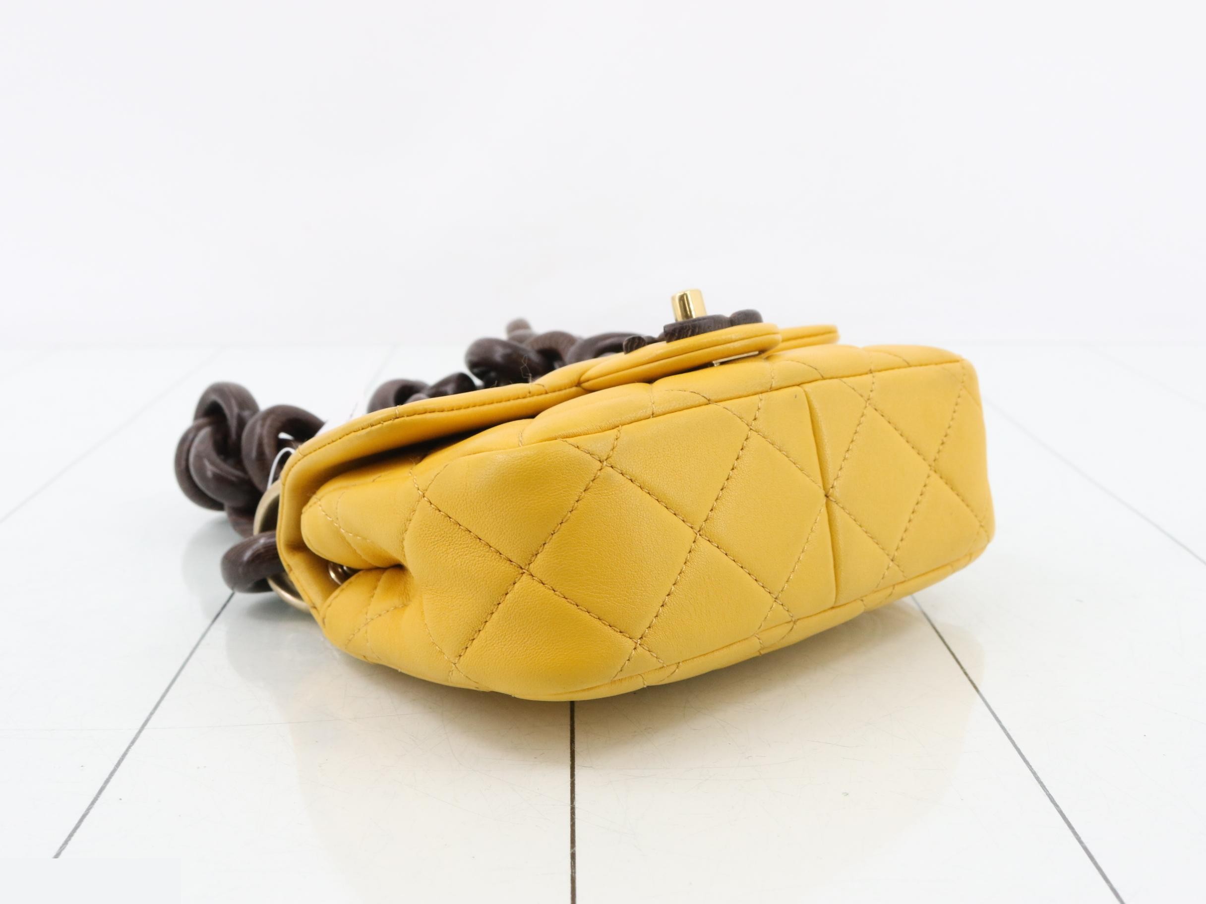 Matelassé Leather Wood Chain Shoulder Bag — view 5