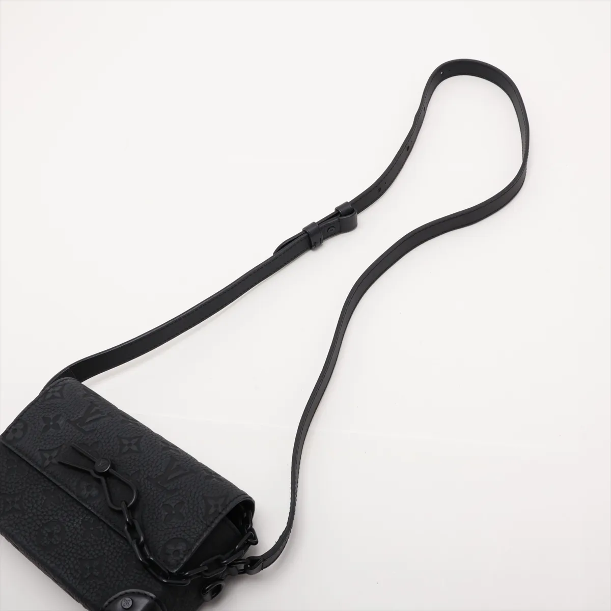 Taurillon Monogram Steamer Wearable Wallet M81746 Black (RFID detected) — view 5