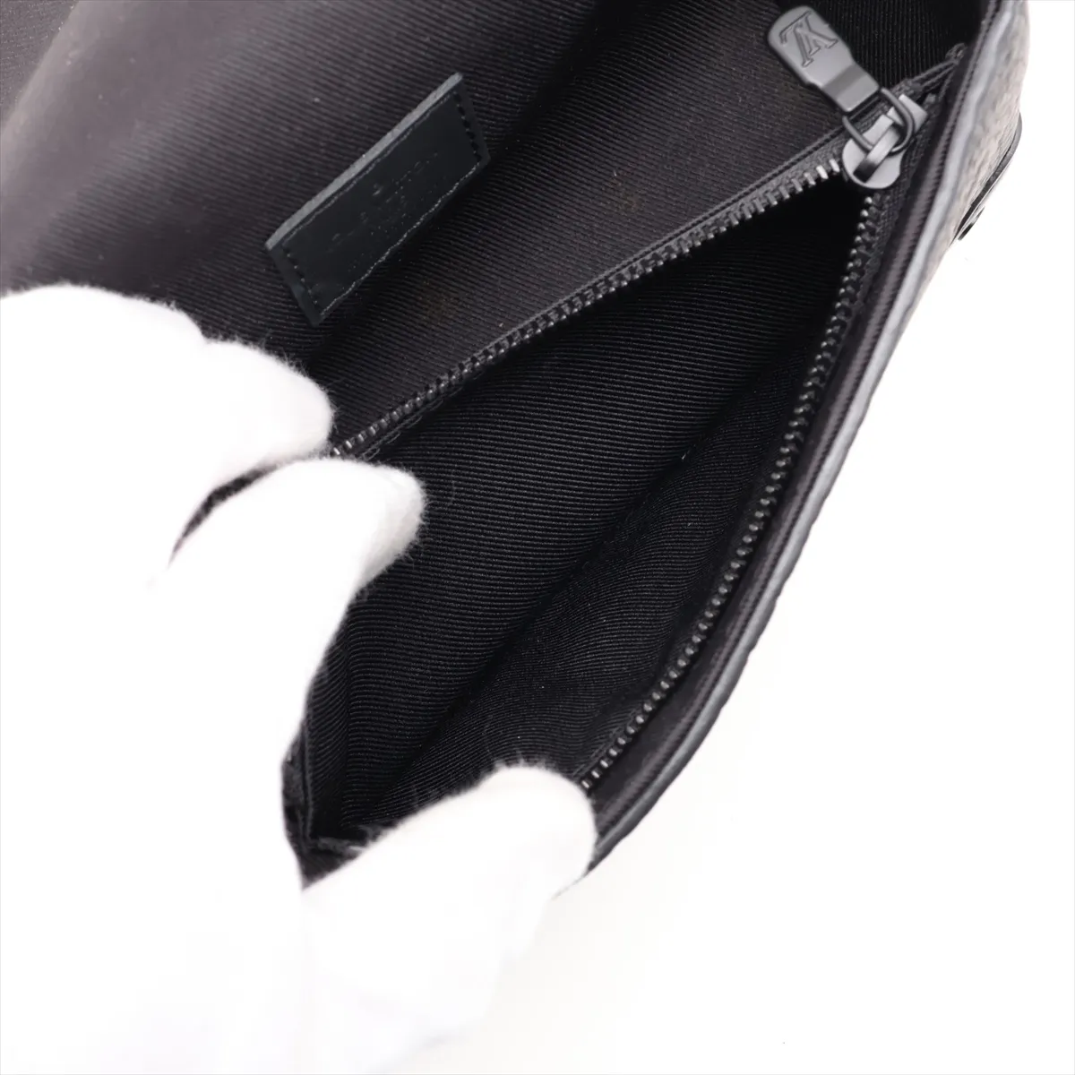 Taurillon Monogram Steamer Wearable Wallet M81746 Black (RFID detected) — view 7