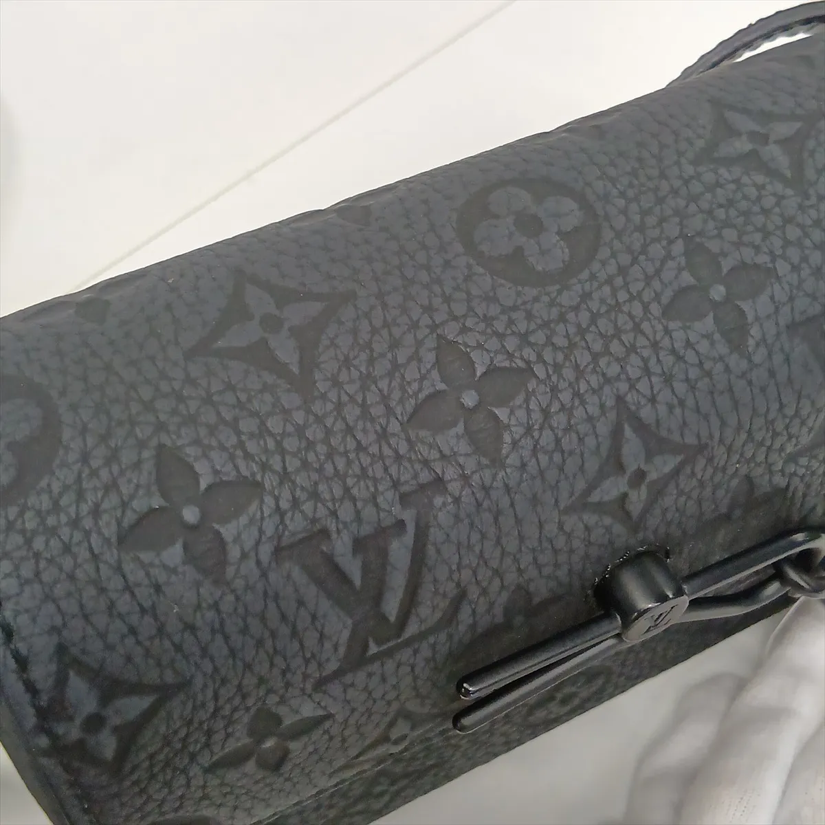Taurillon Monogram Steamer Wearable Wallet M81746 Black (RFID detected) — view 9