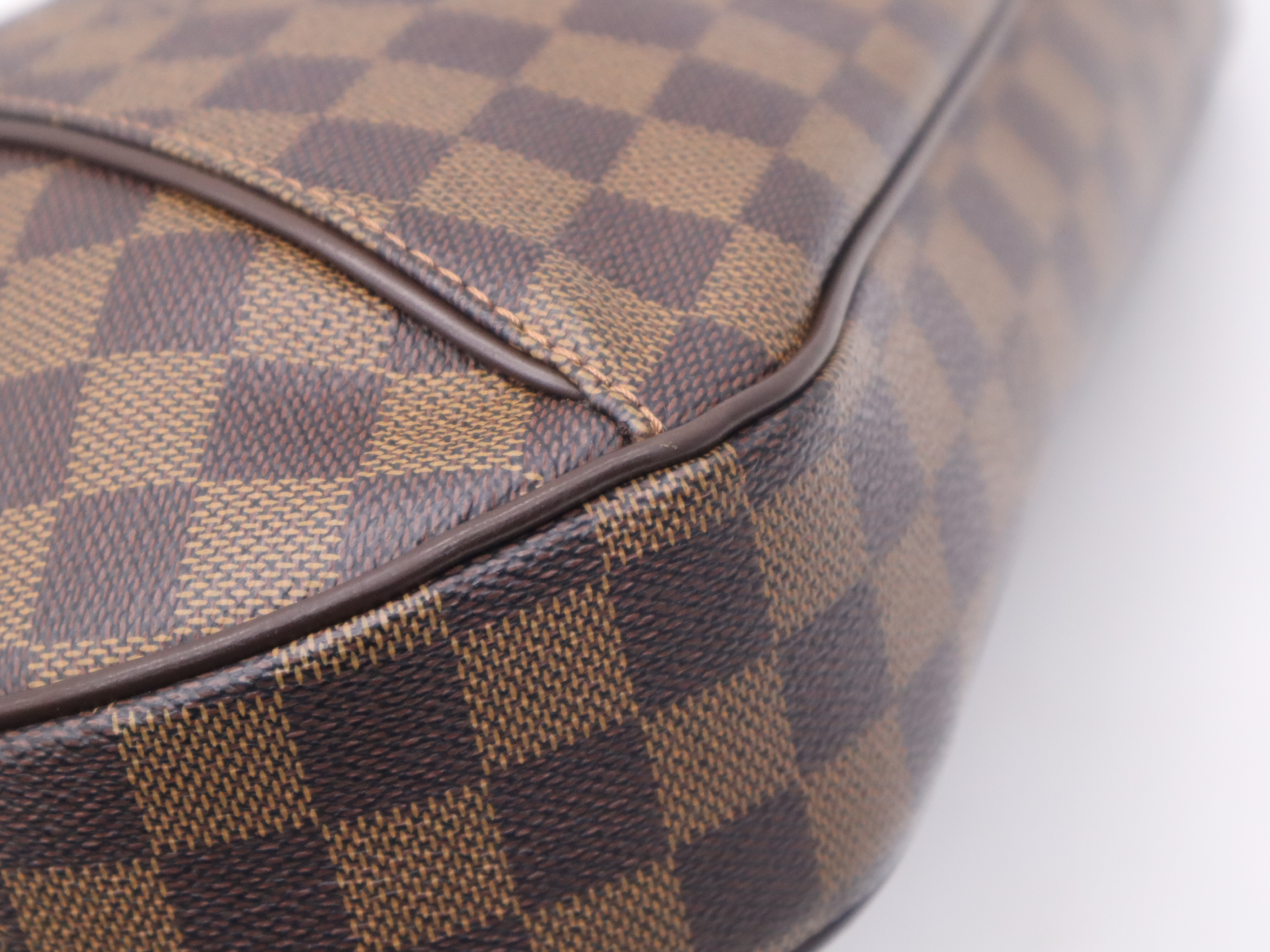 N48181 Damier Thames GM Shoulder Bag — view 10