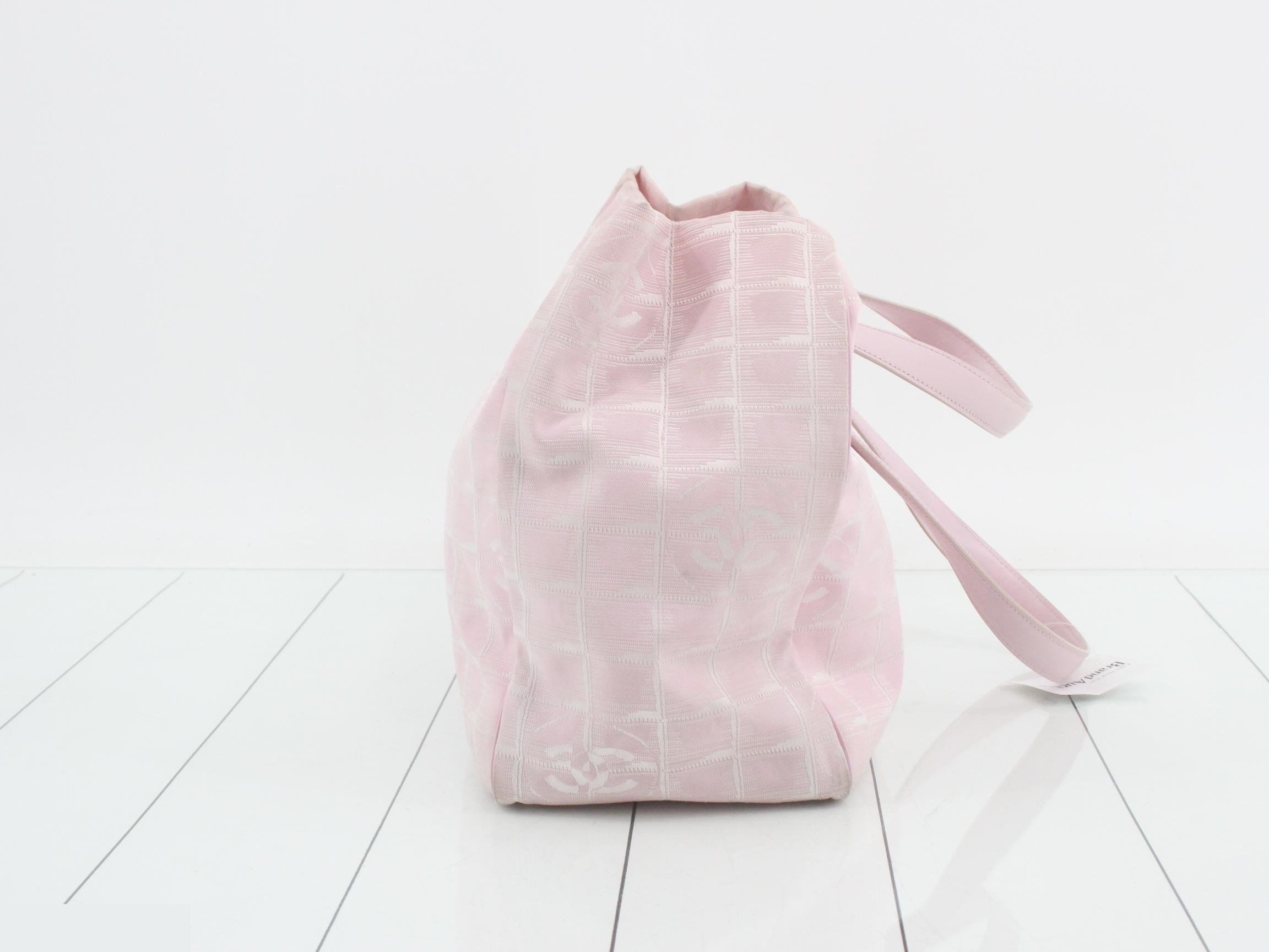New Travel Line Tote MM Nylon/Leather Pink — view 3