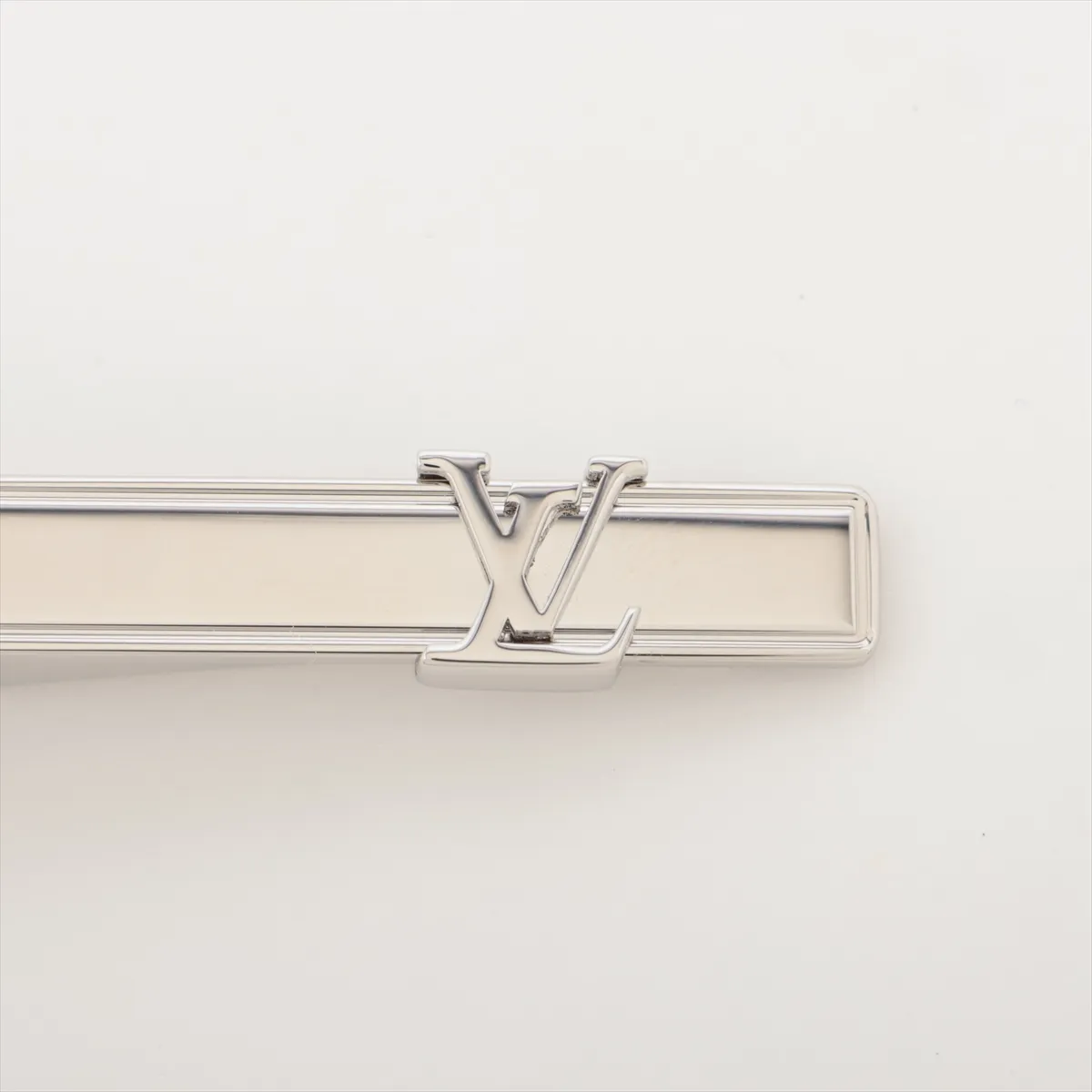 M61981 Pin Scravat LV Initials RM3235 Tie Clip GP Silver — view 3