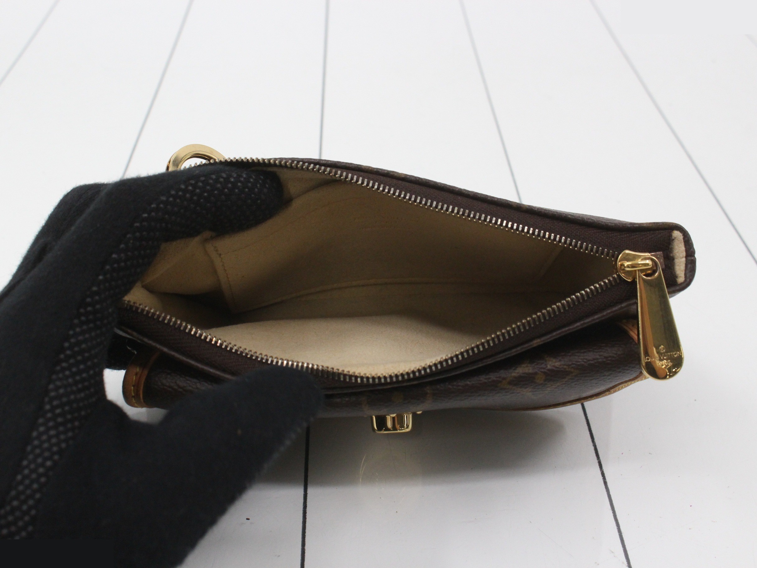 M60019 Pochette Tikal — view 4