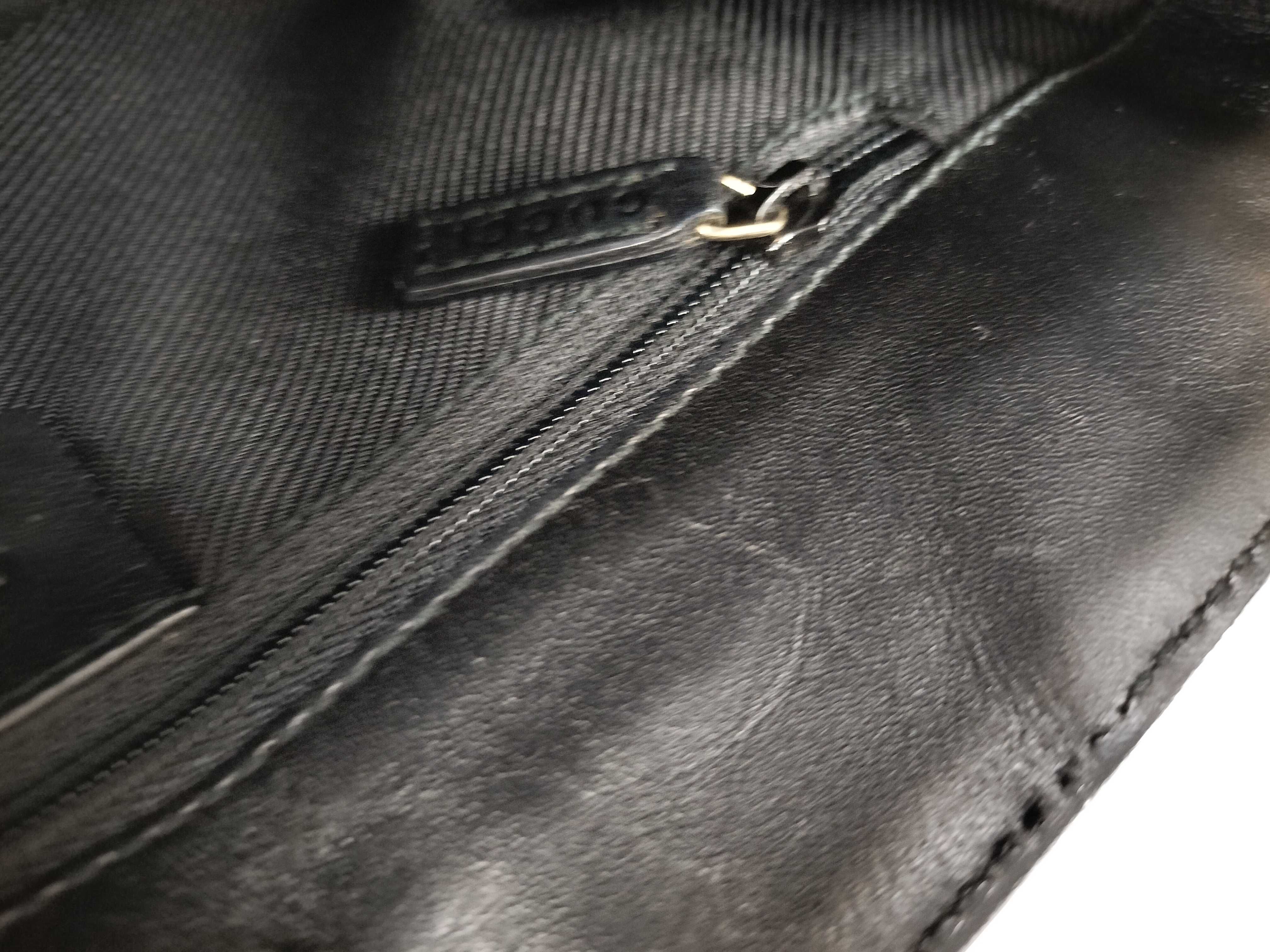 GG Canvas One-Shoulder Bag — view 14