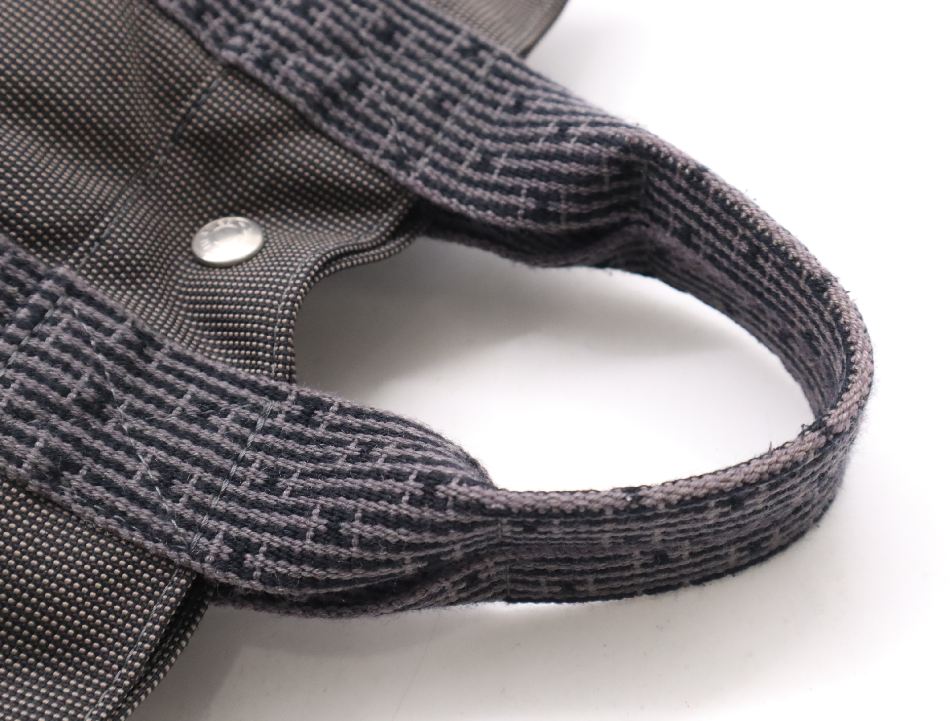 Nylon Canvas Yell Line Tote PM Gray SV Metal Fittings Tote Bag — view 12