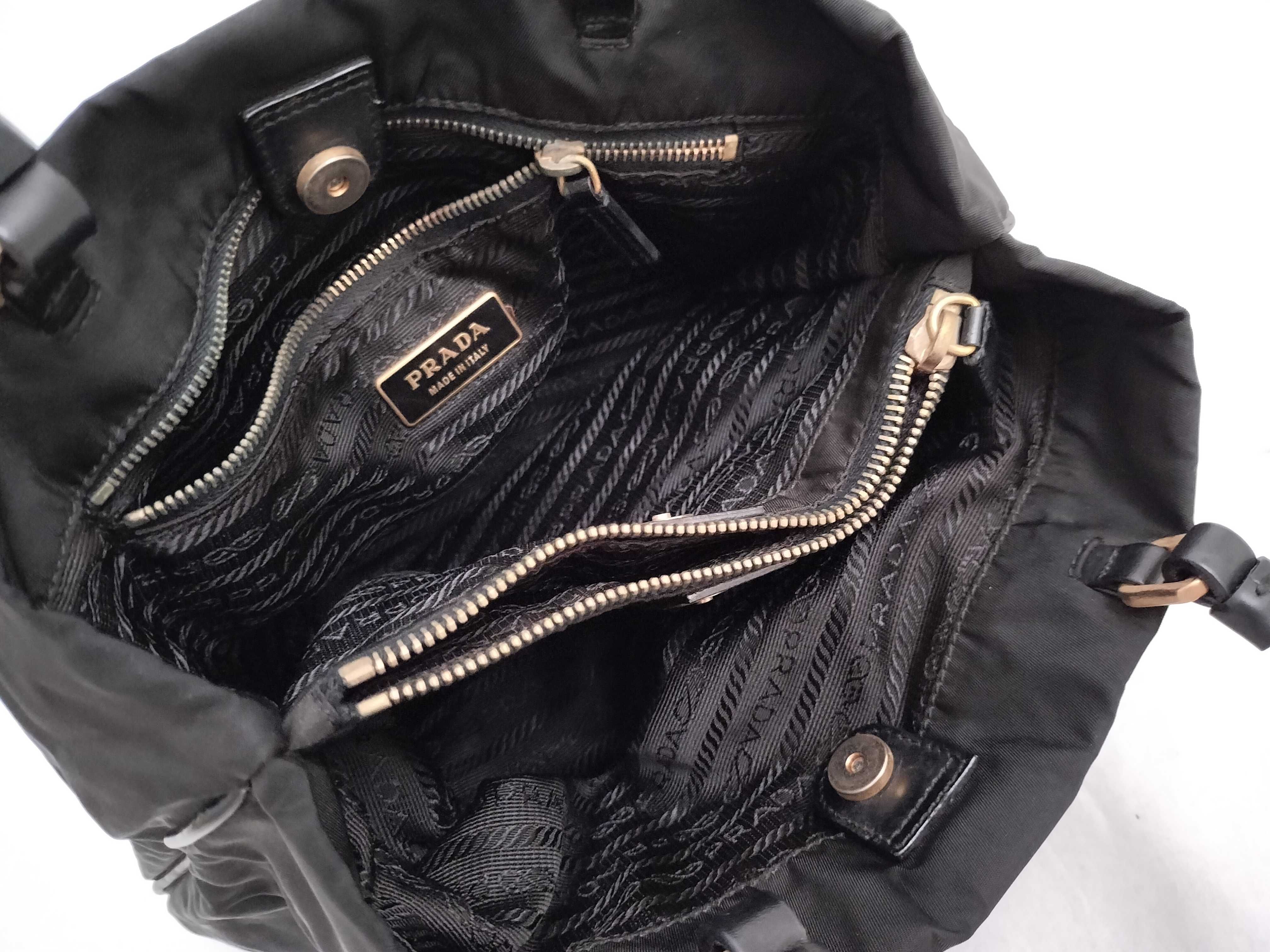 nylon tote bag with triangular logo, black. — view 9