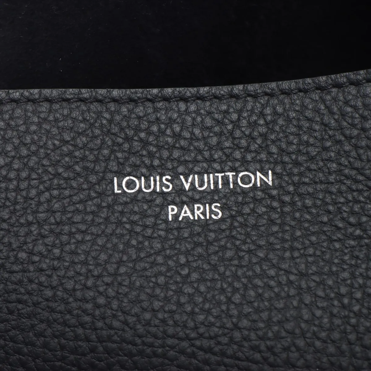 LV Touch Verso Tote M27022, serial number unknown, black. — view 8