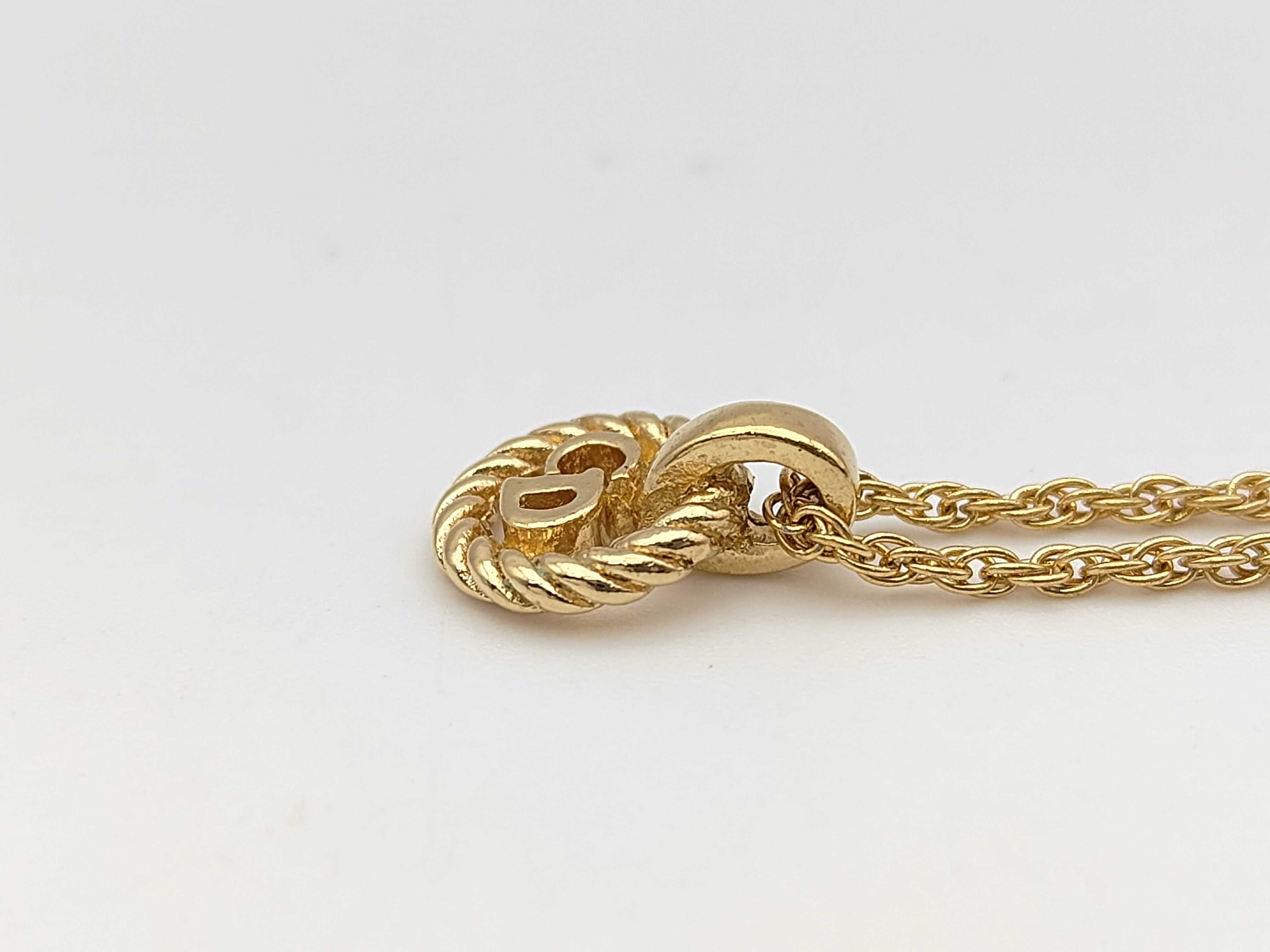 necklace — view 3