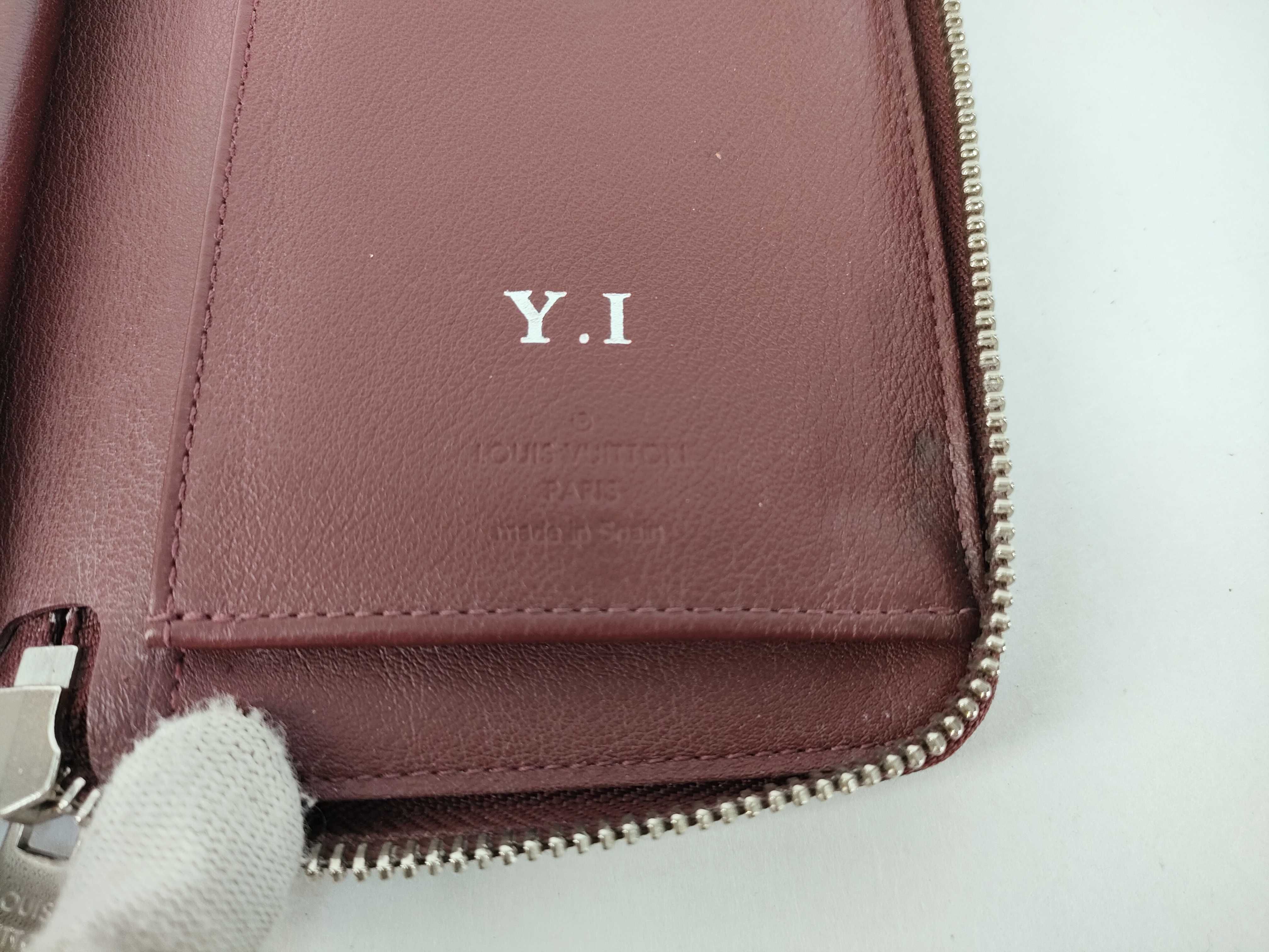 Taiga Zippy Wallet M58410 CA2154 Taurillon Bordeaux Wallet — view 12