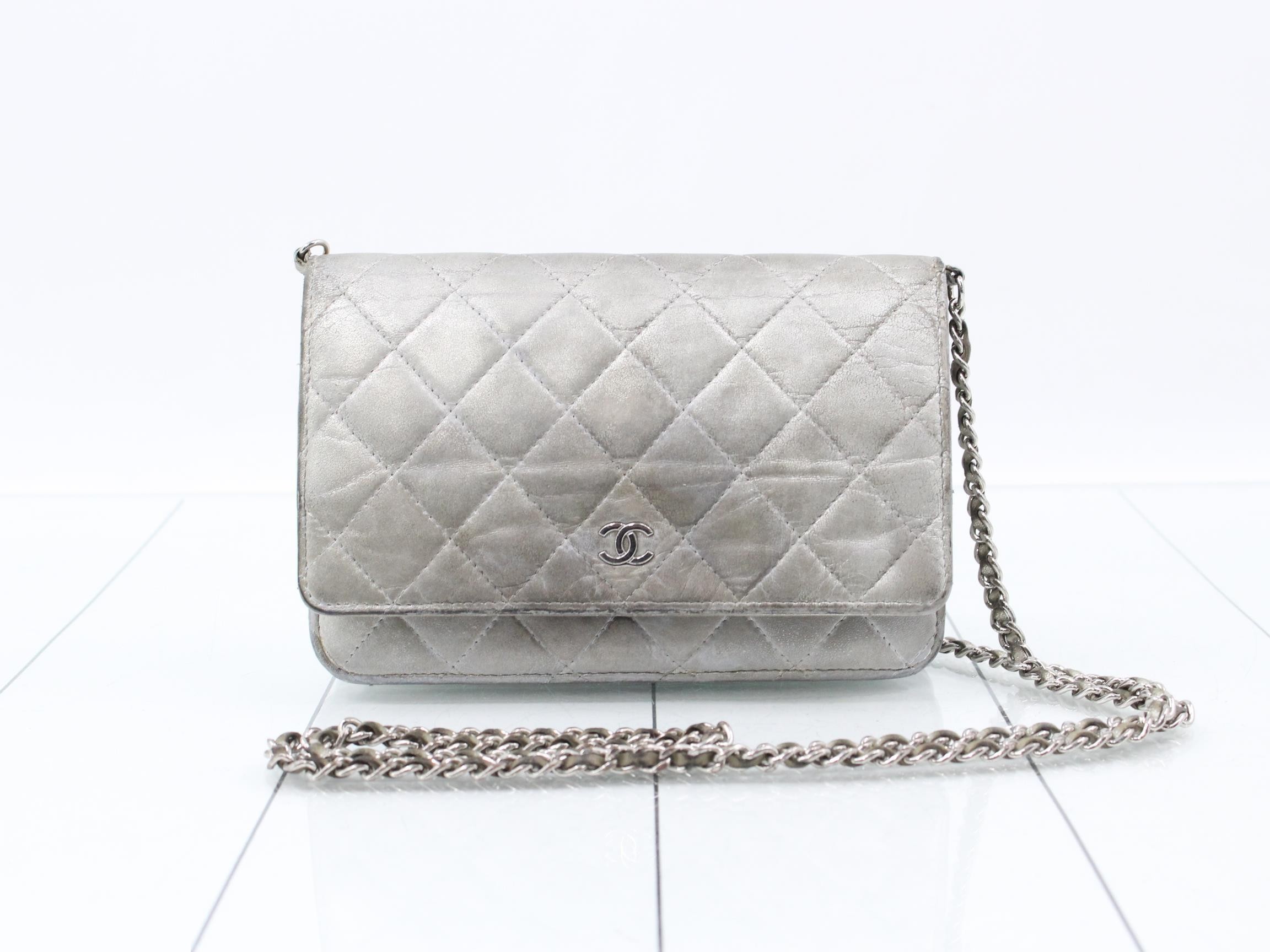 Matelassé Shoulder Bag