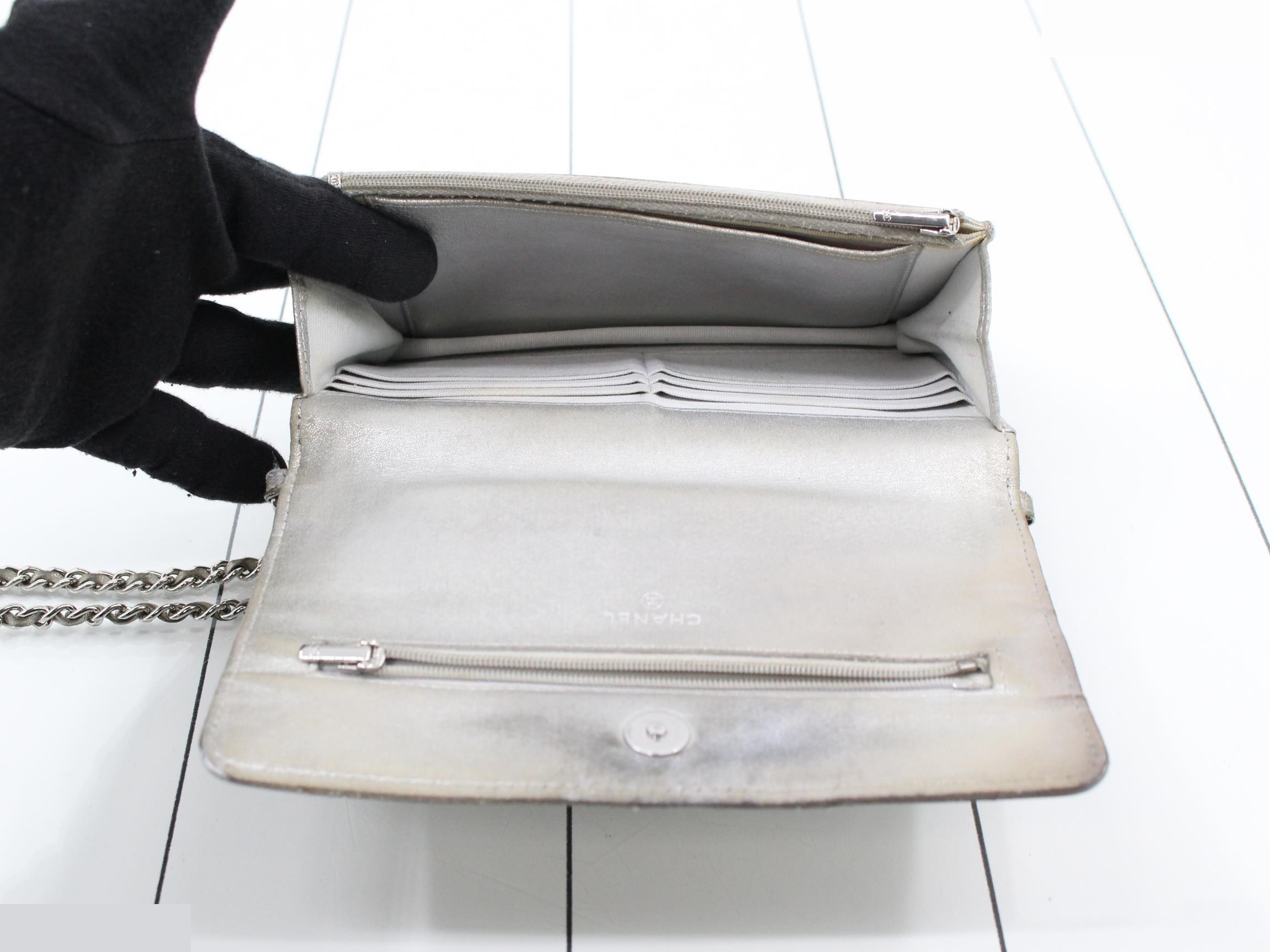 Matelassé Shoulder Bag — view 4