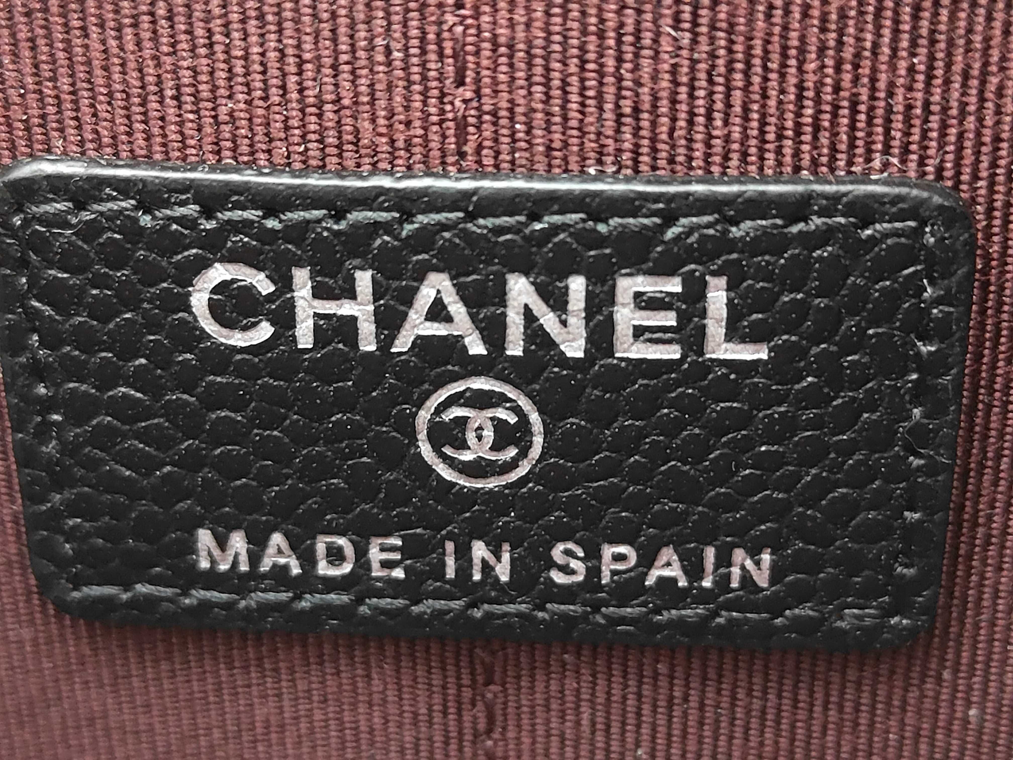 Matelassé Caviar Skin Chain Wallet (Serial Number 30s) — view 8