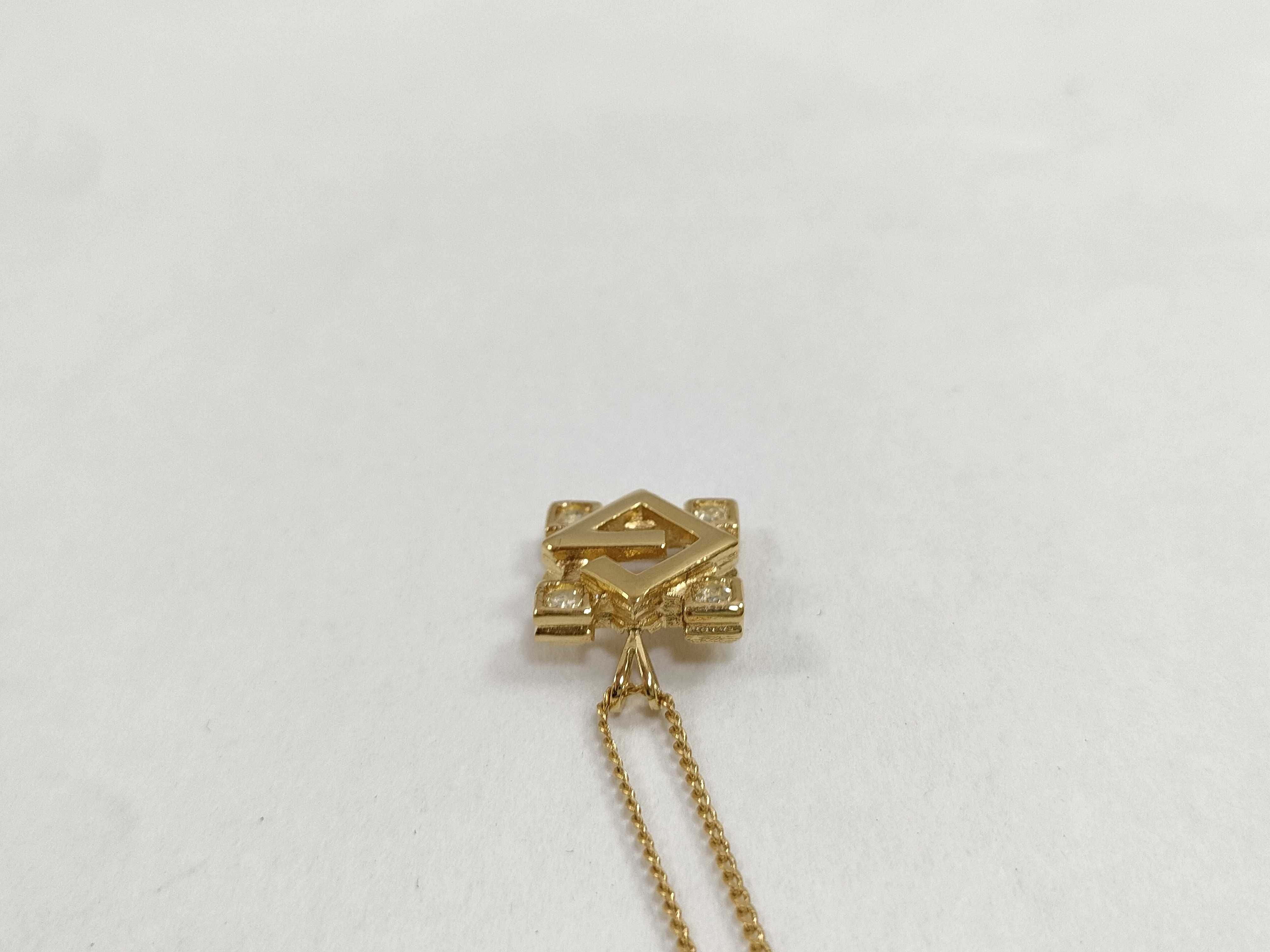 necklace — view 4