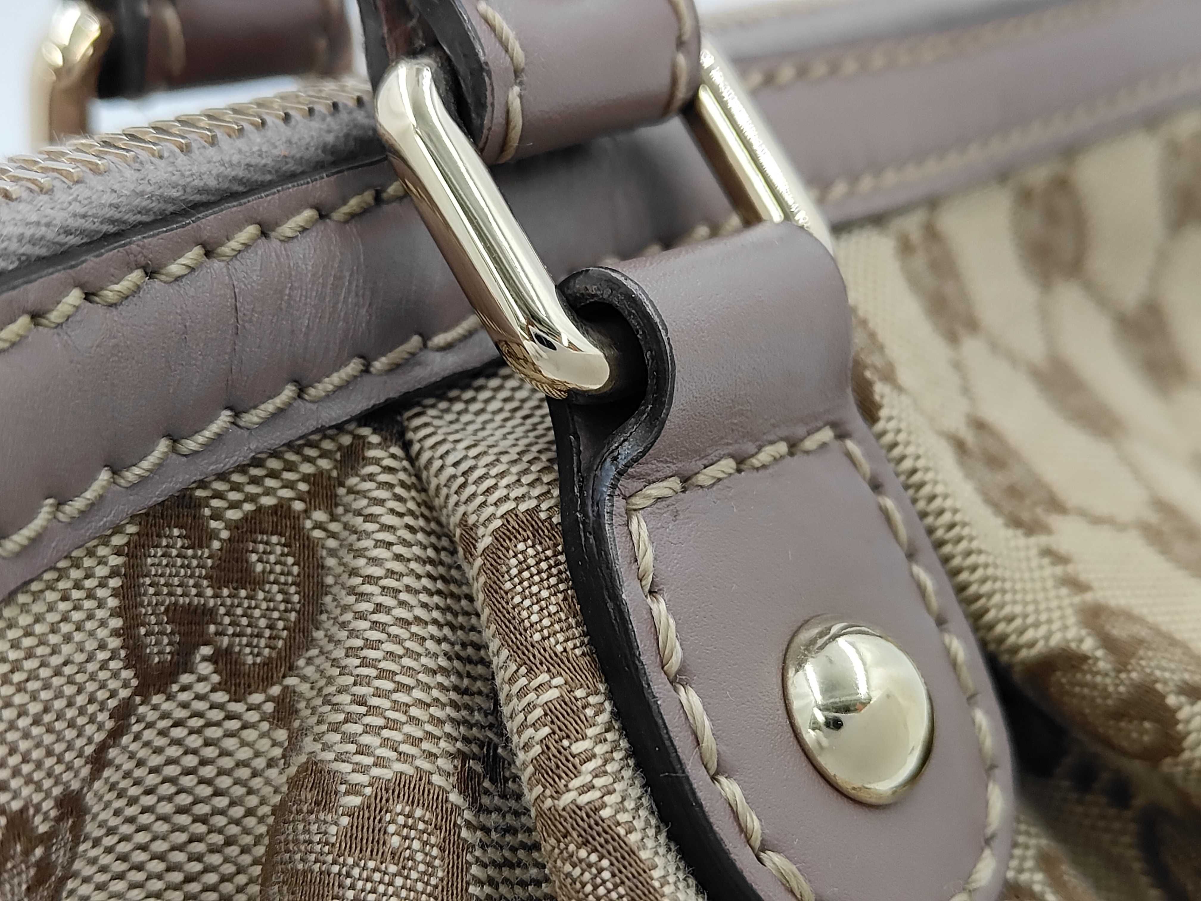GG Canvas GG Pattern Logo Handbag — view 3
