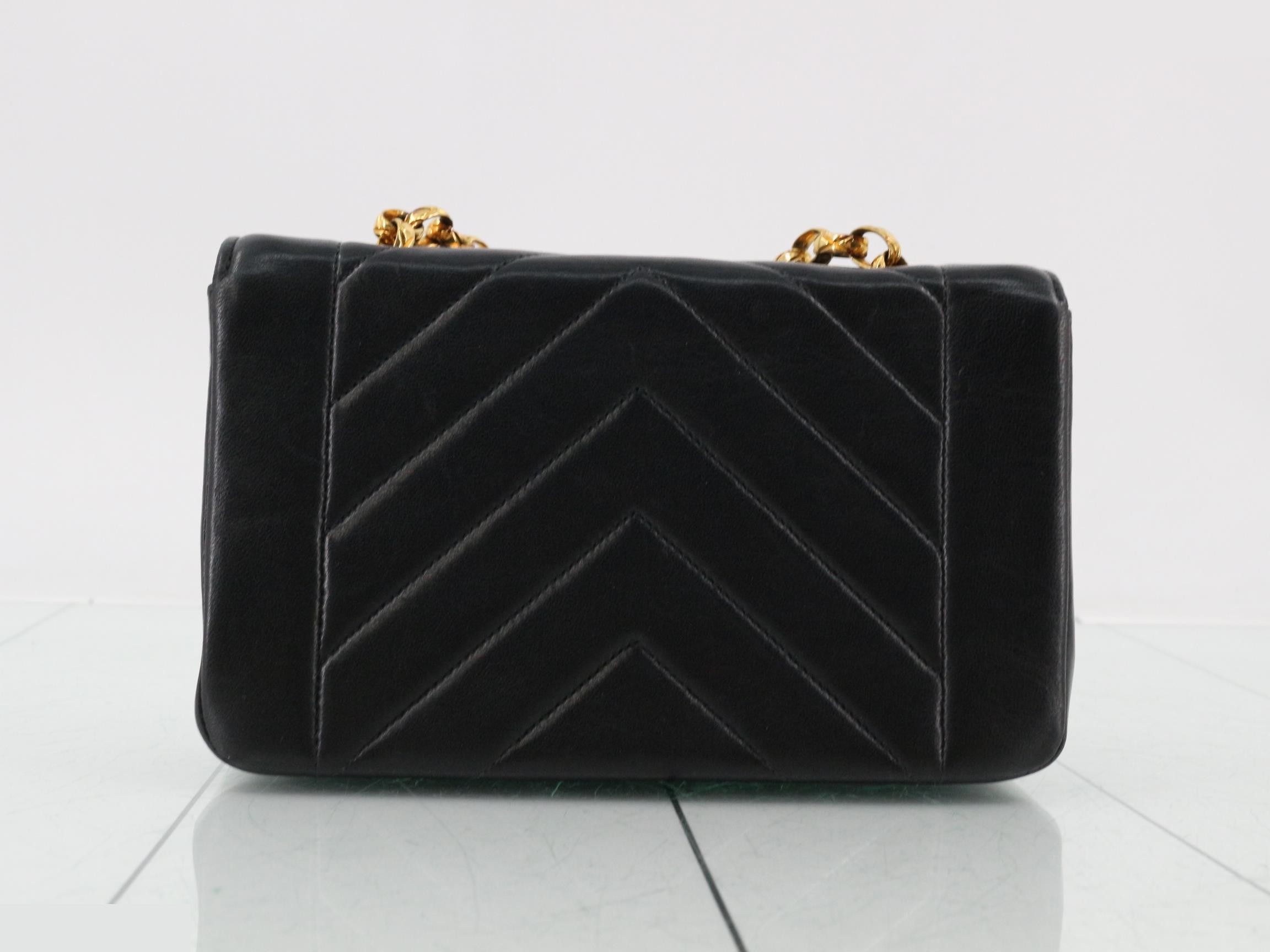 Mademoiselle (Bag) - Shoulder Bag — view 2
