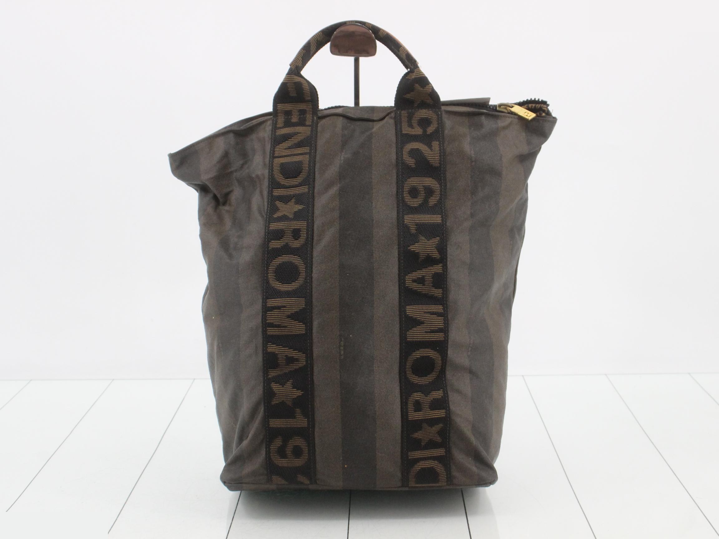 handbag — view 2