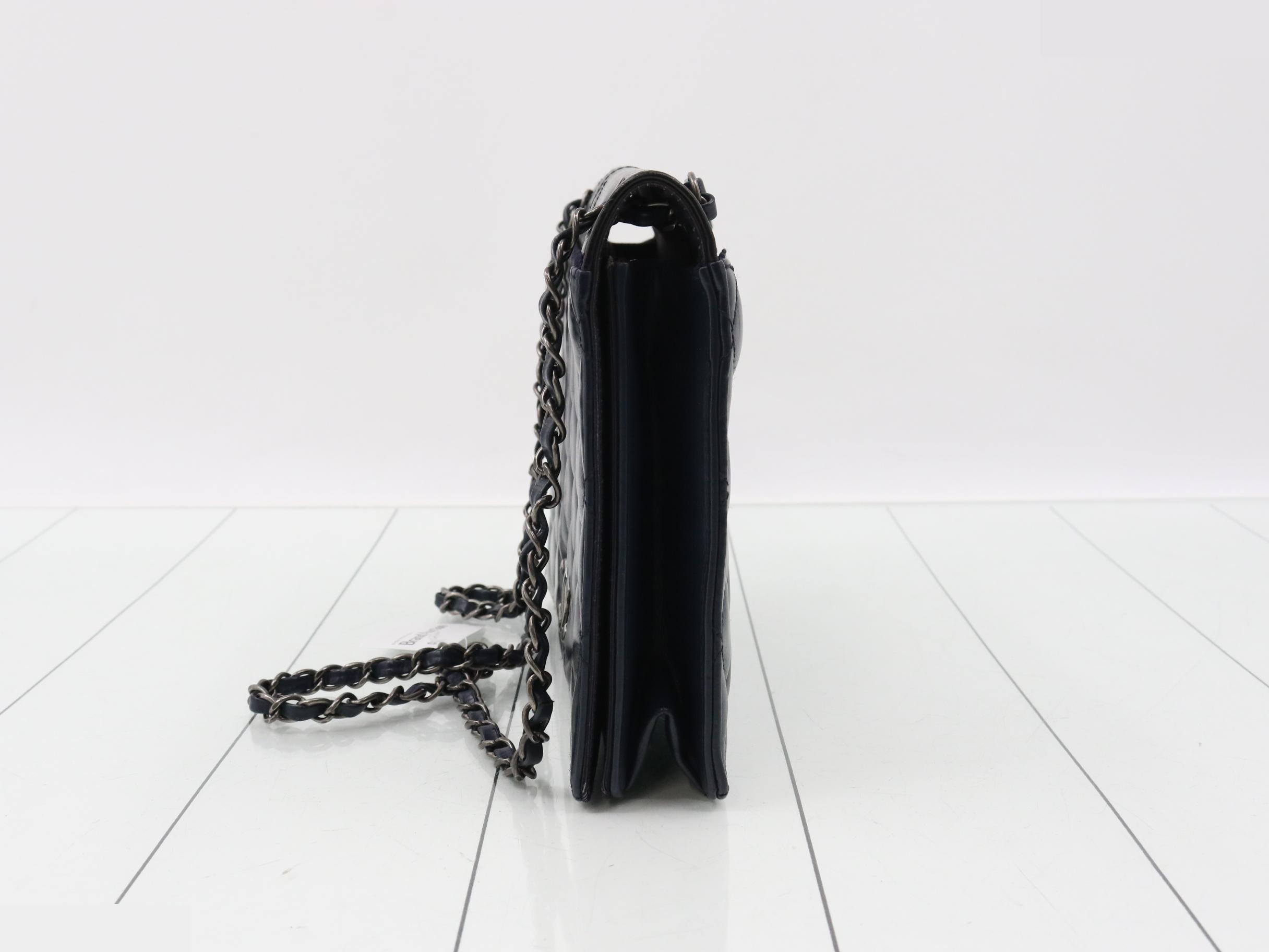 Matelassé Lambskin Leather Coco Mark Double Chain Shoulder Bag Navy/Black — view 3