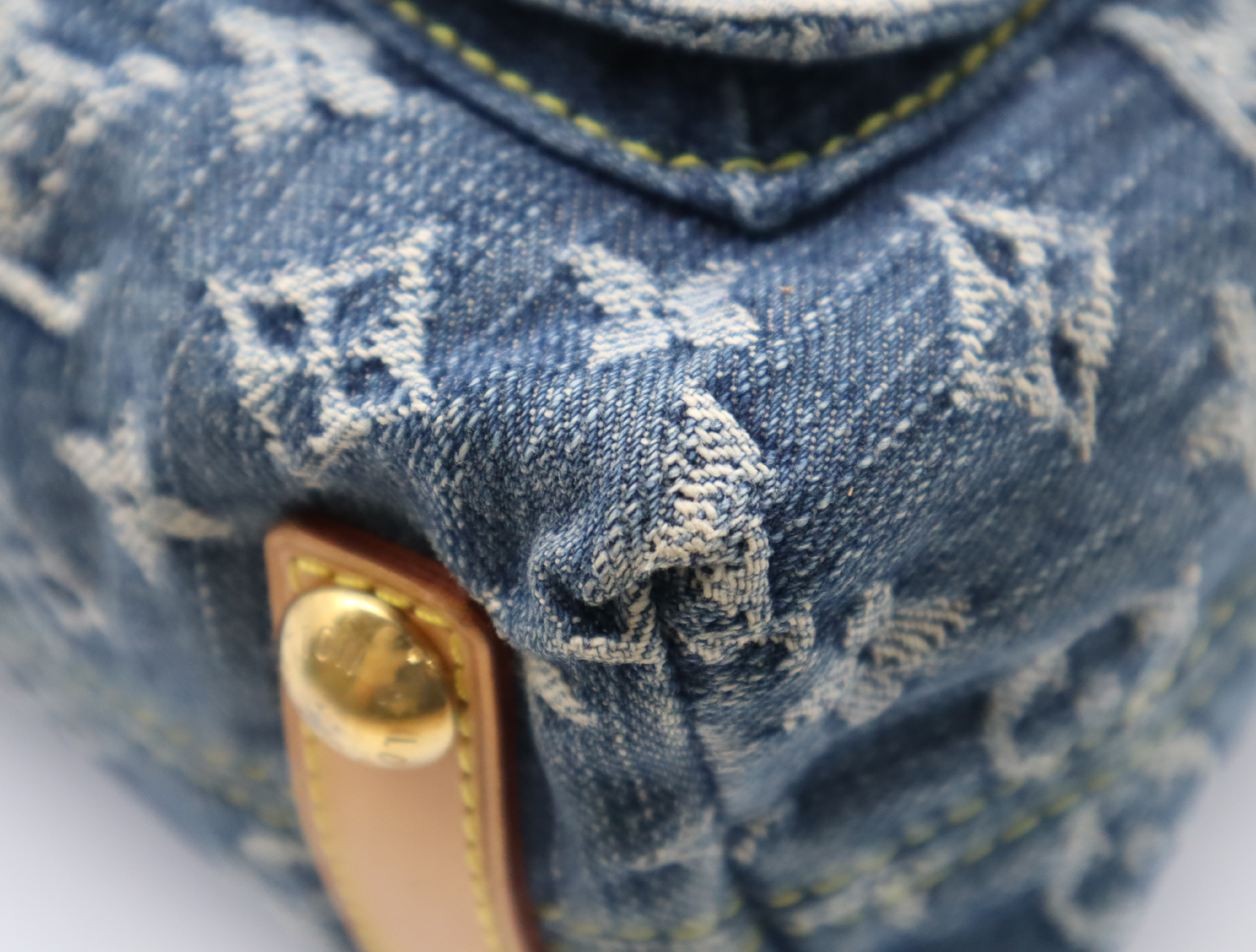 M95049 Denim Baggy PM Blue Handbag — view 7