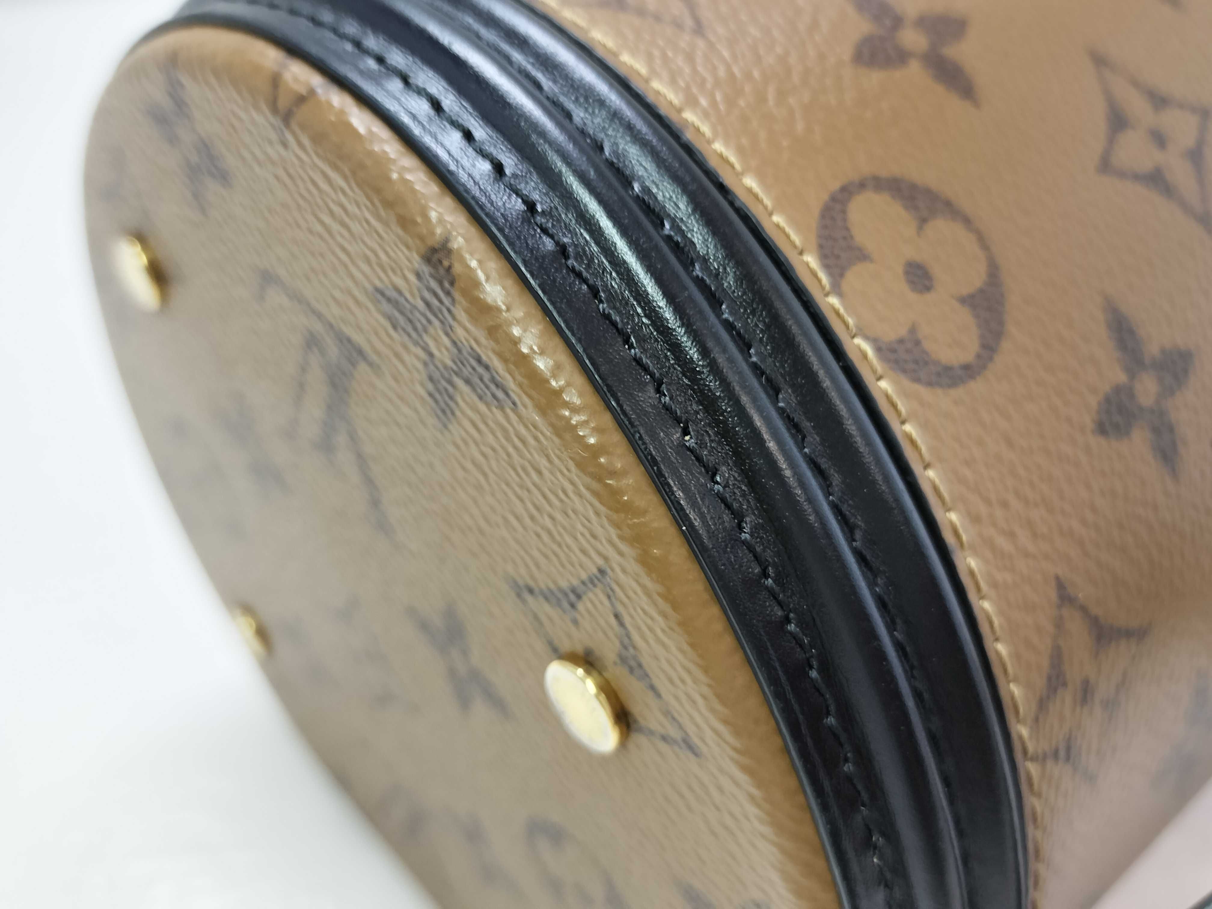 Monogram Louis Vuitton Monogram Cannes Noir Hand Shoulder Bag Vanity Bag — view 7