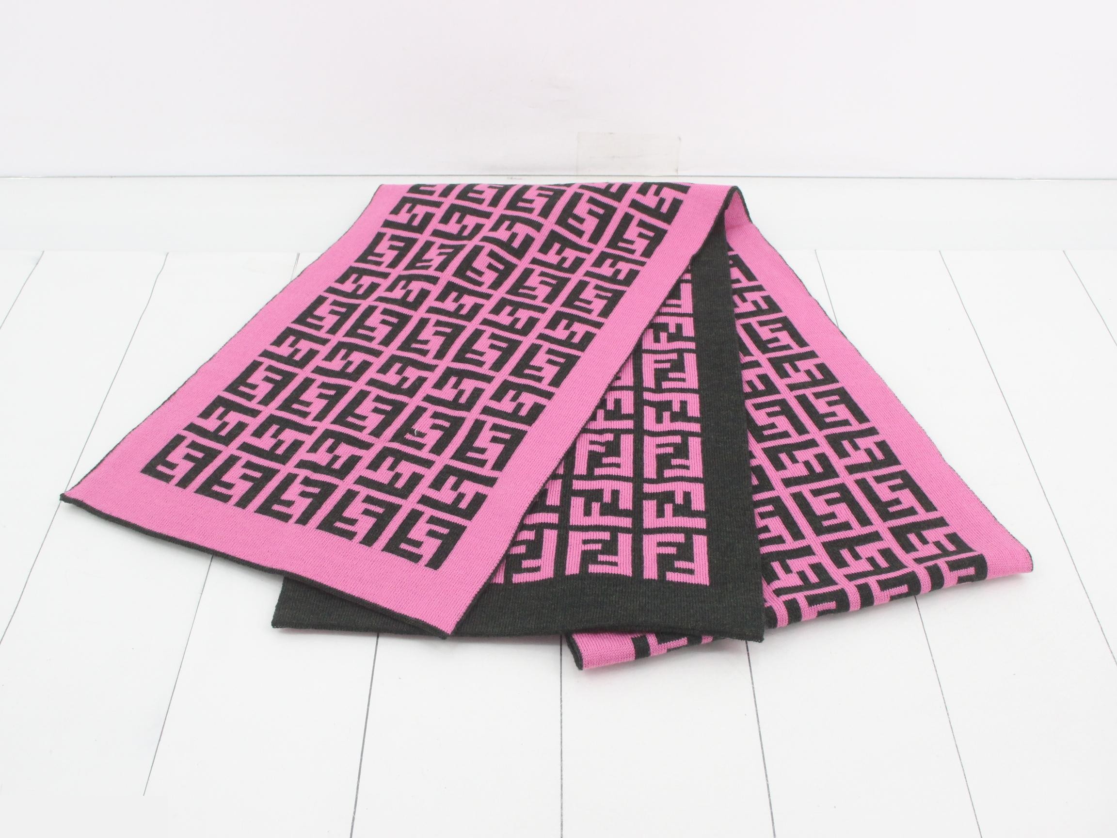 ZUCCA scarf with tag — view 2