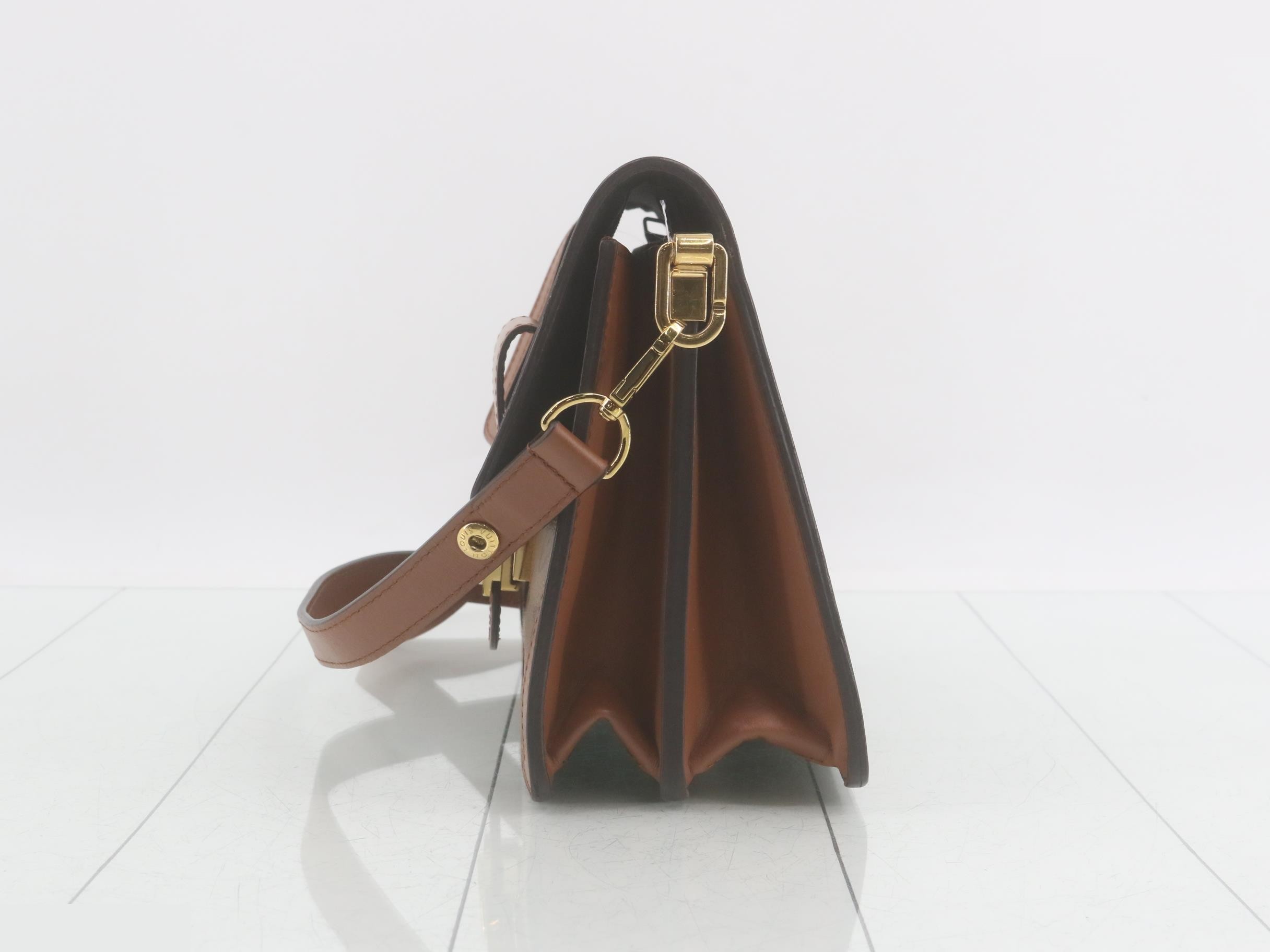 Dauphine MM — view 3