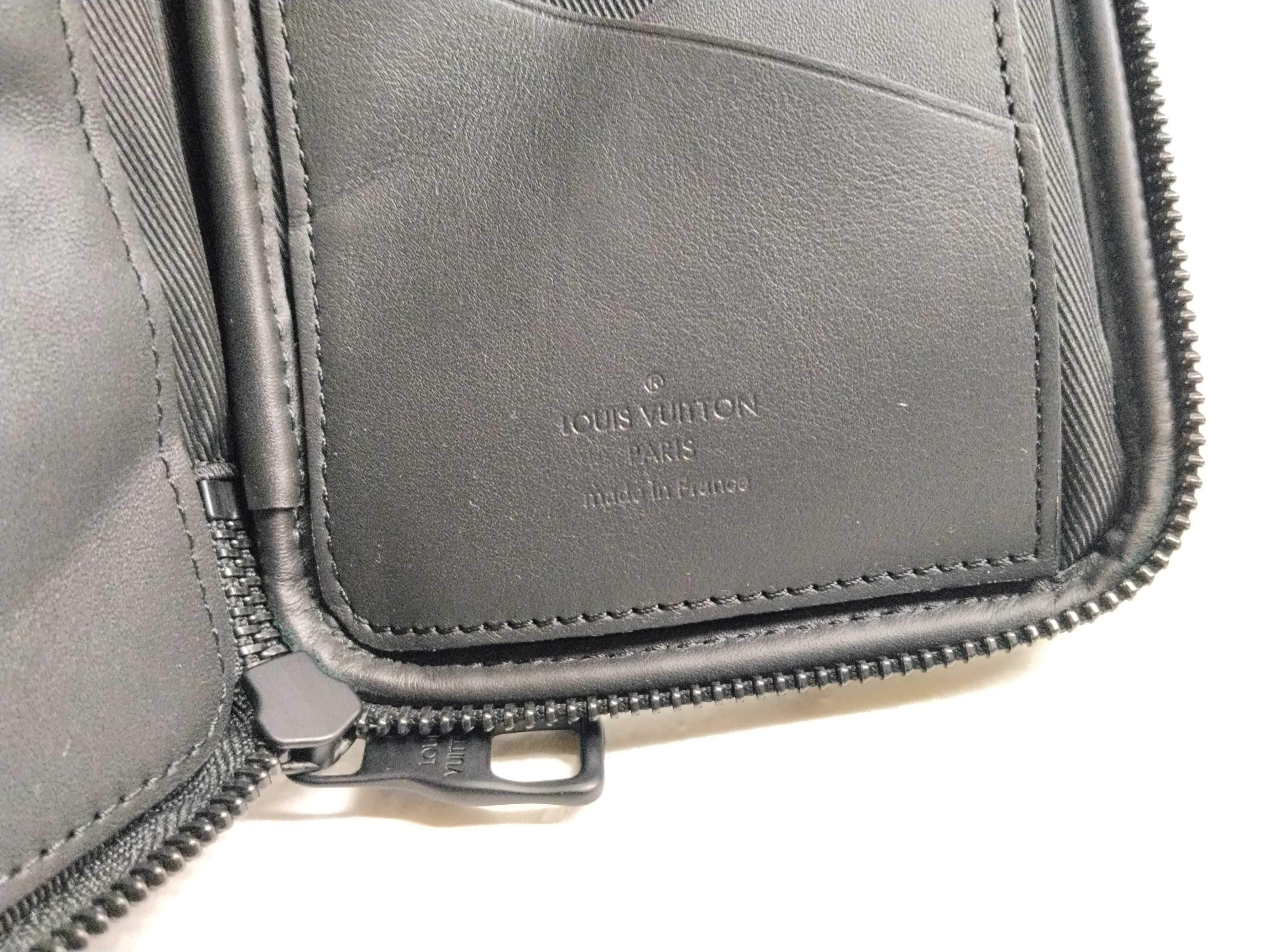 Damier N40377 Louis Vuitton Double Phone Pouch Damier Giant RFID Turtle Virgil Abloh NIGO Collaboration Shoulder Bag — view 13